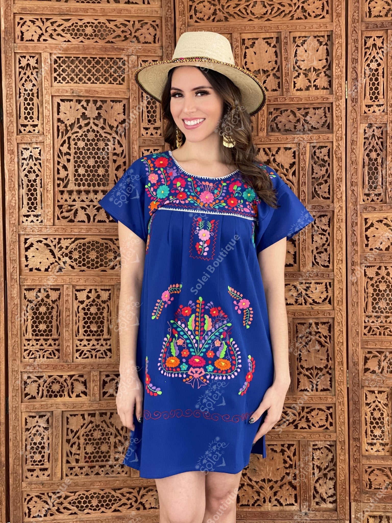 Mexican colorful tunic dress with hand embroidered flower design. Tehuacan Fino - Solei Store