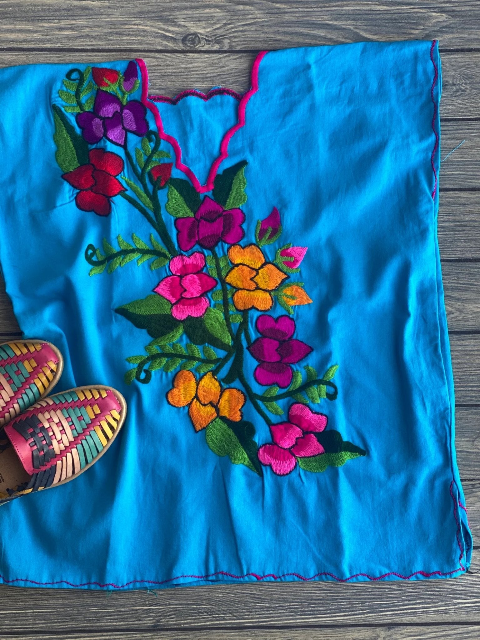 Mexican Embroidered Floral Blouse. Blusa Guia Floral - Solei Store