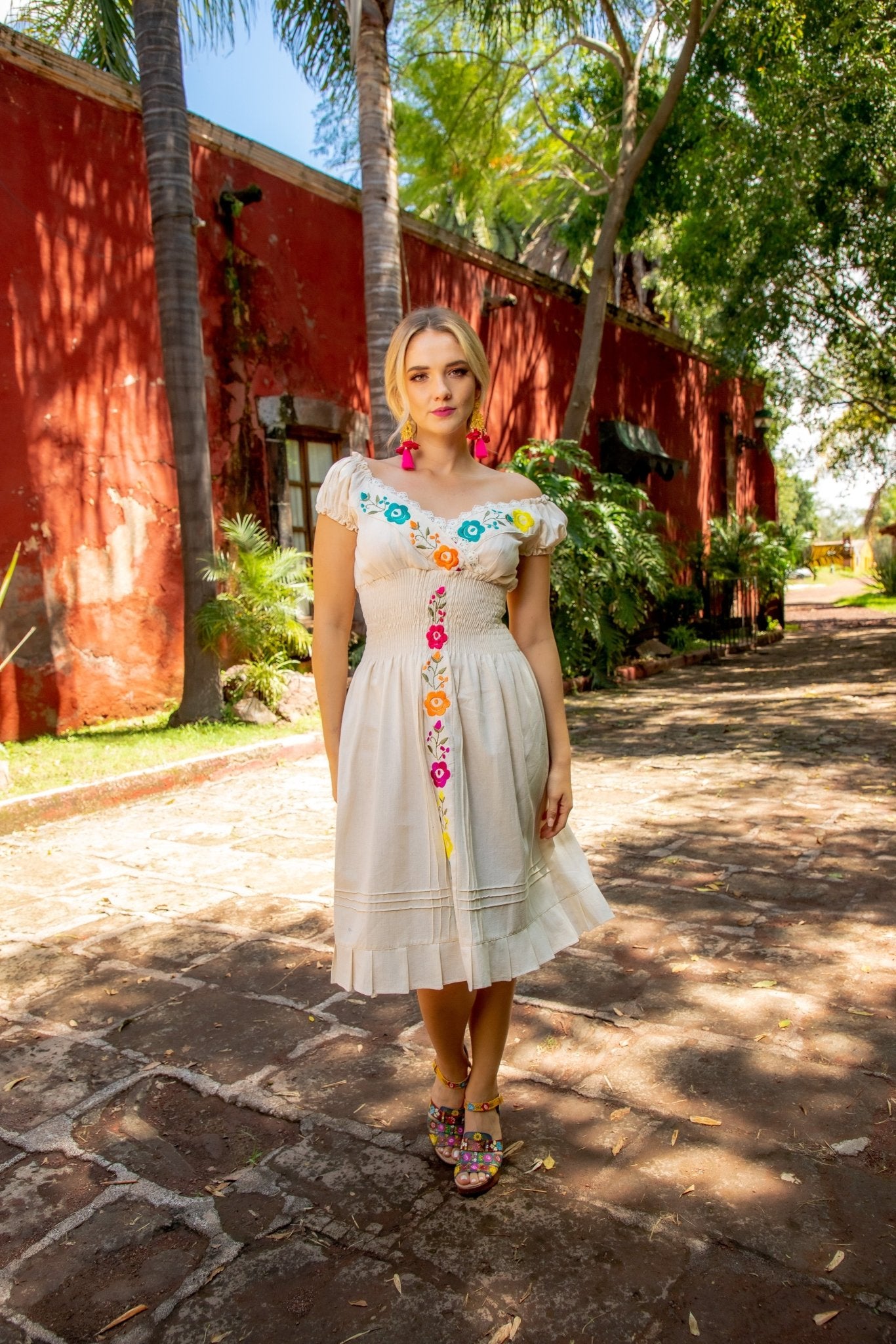 Mexican Embroidered Floral Plunge Dress. Vestido Yamileth. - Solei Store