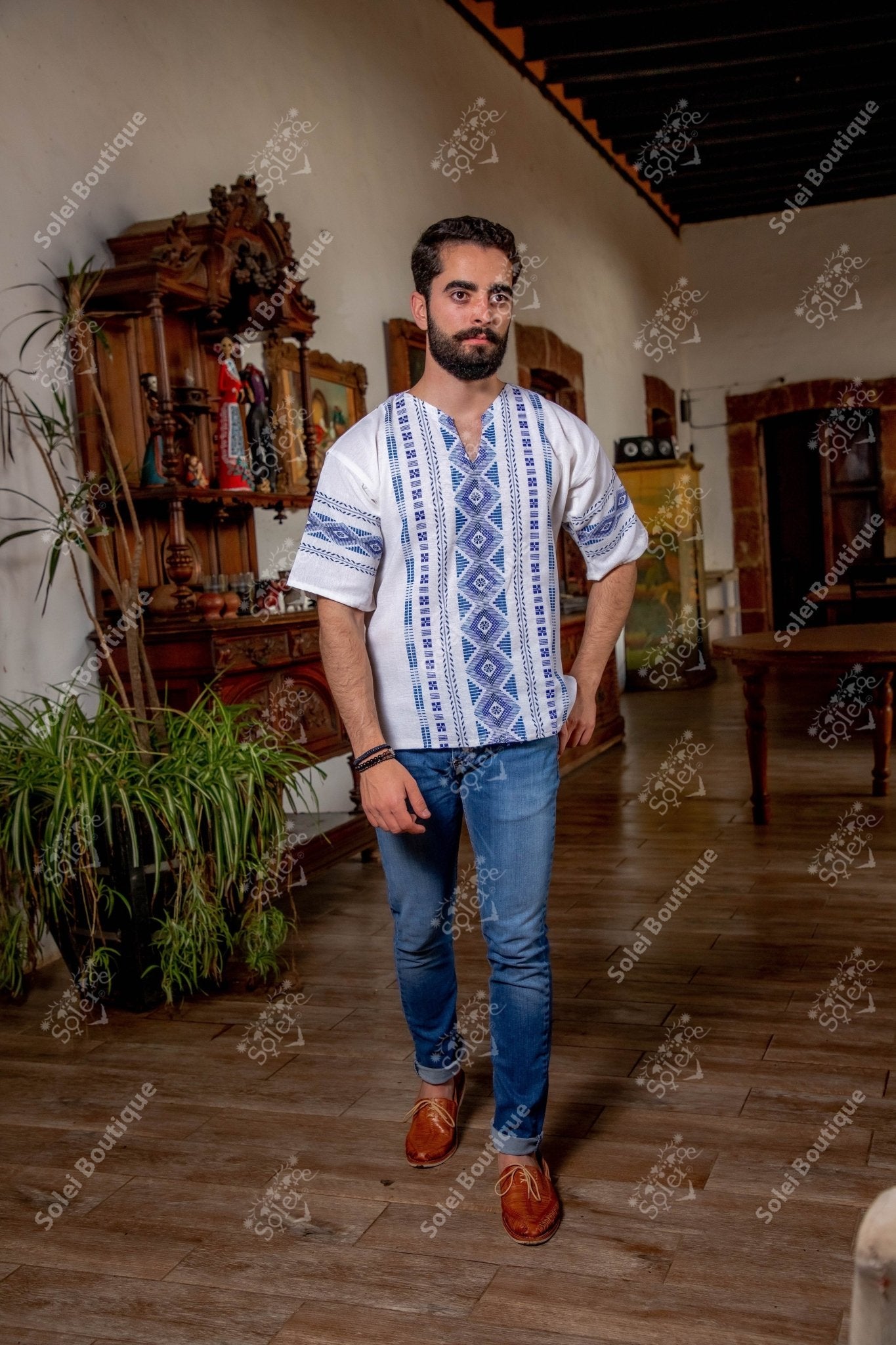 Mexican Embroidered Guayabera for Men. Guayabera Guatemala. - Solei Store