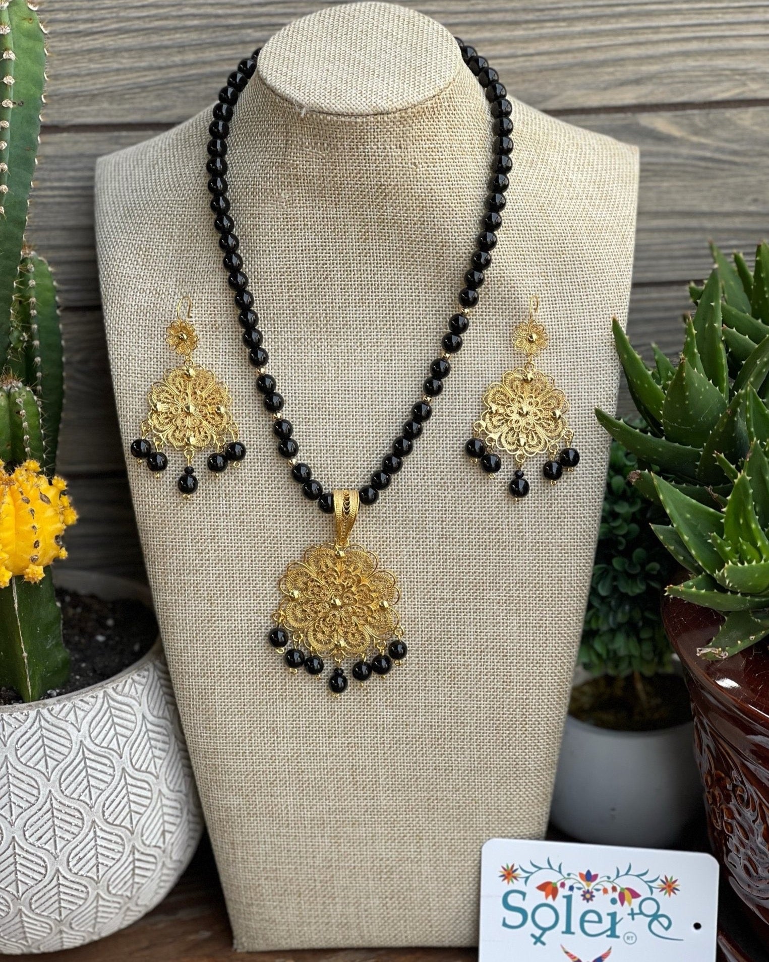 Mexican Filigree Earrings and Necklace. Stone Bead Necklace. Elegant Choker Necklace. Margarita Doble Negra - Solei Store
