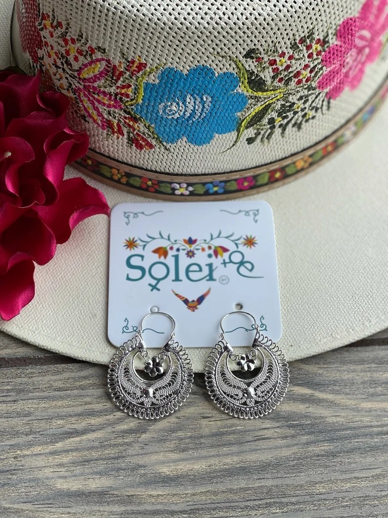 Mexican Filigree Earrings. Traditional Mexican Earrings. Aretes Whasa - Solei Store