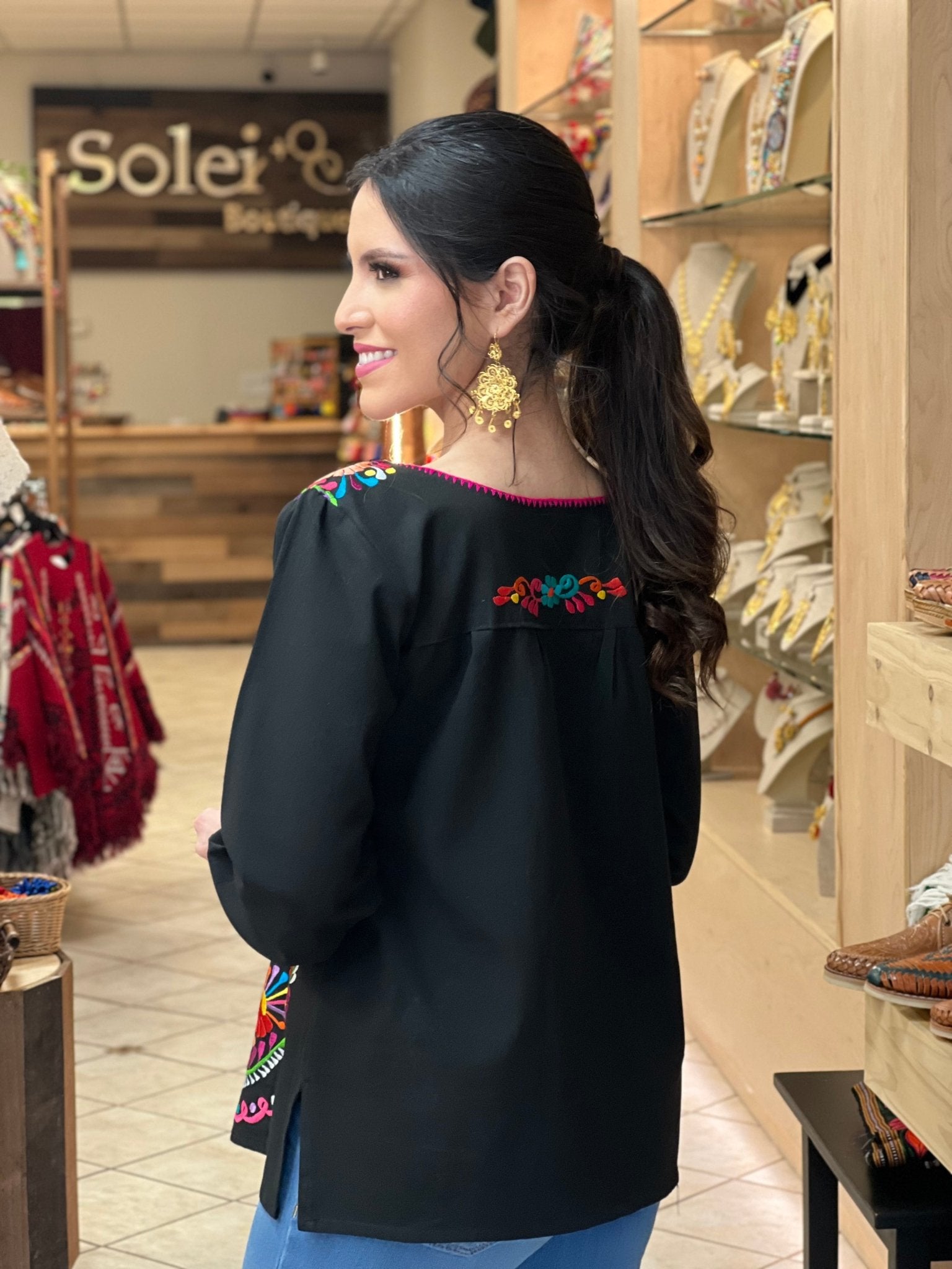 Mexican Floral Embroidered Blouse. Artisanal Mexican Blouse. Blusa Irma - Solei Store