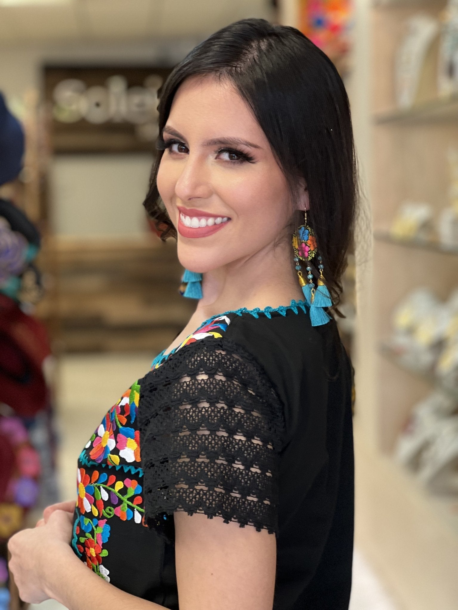 Mexican Floral Embroidered Blouse. Artisanal Mexican Blouse. Otomi Floral Blouse. - Solei Store