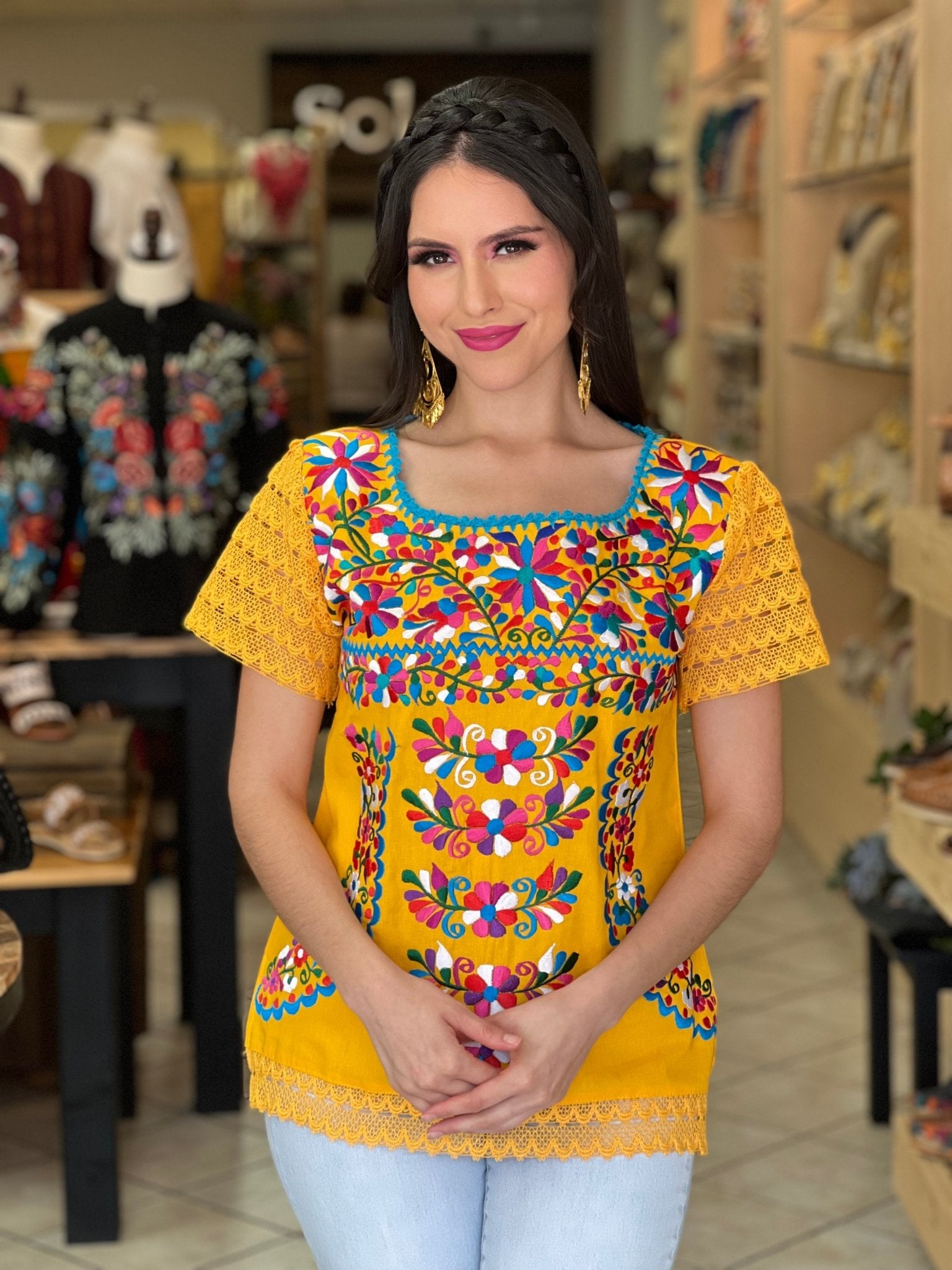 Mexican Floral Embroidered Blouse. Artisanal Mexican Blouse. Otomi Floral Blouse. - Solei Store