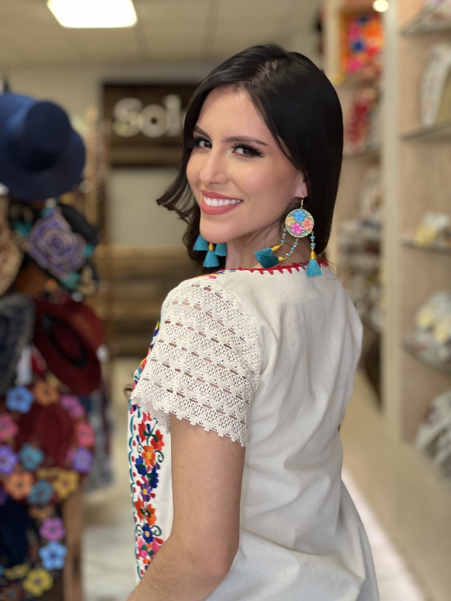 Mexican Floral Embroidered Blouse. Artisanal Mexican Blouse. Otomi Floral Blouse. - Solei Store