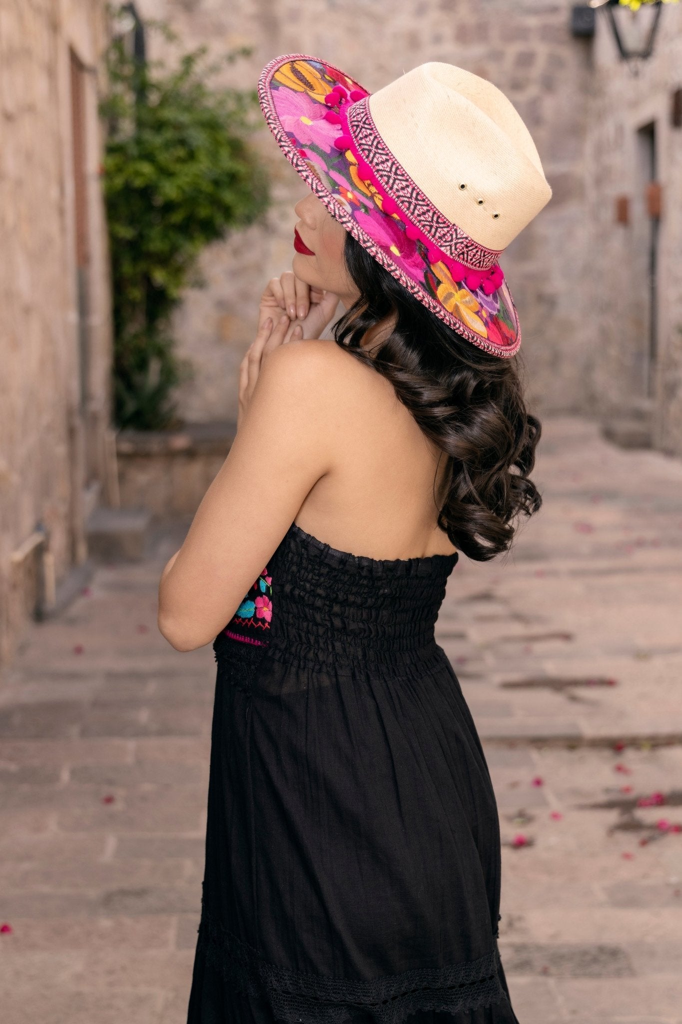 Mexican Floral Embroidered Palm Hat. Sombrero de Palma Bordado - Solei Store