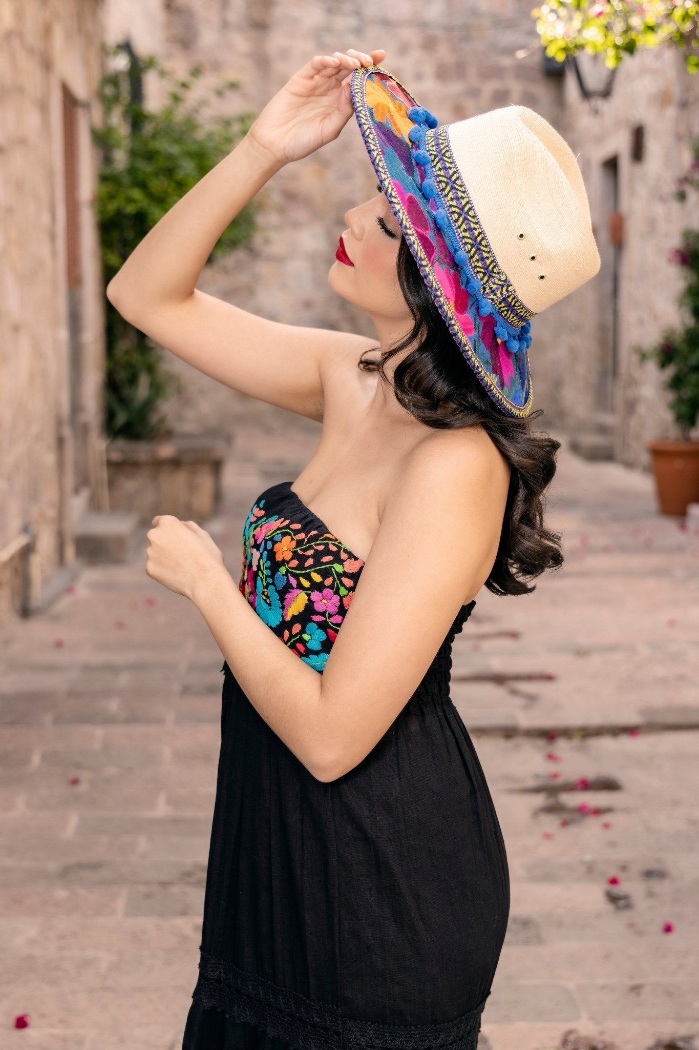 Mexican Floral Embroidered Palm Hat. Sombrero de Palma Bordado - Solei Store