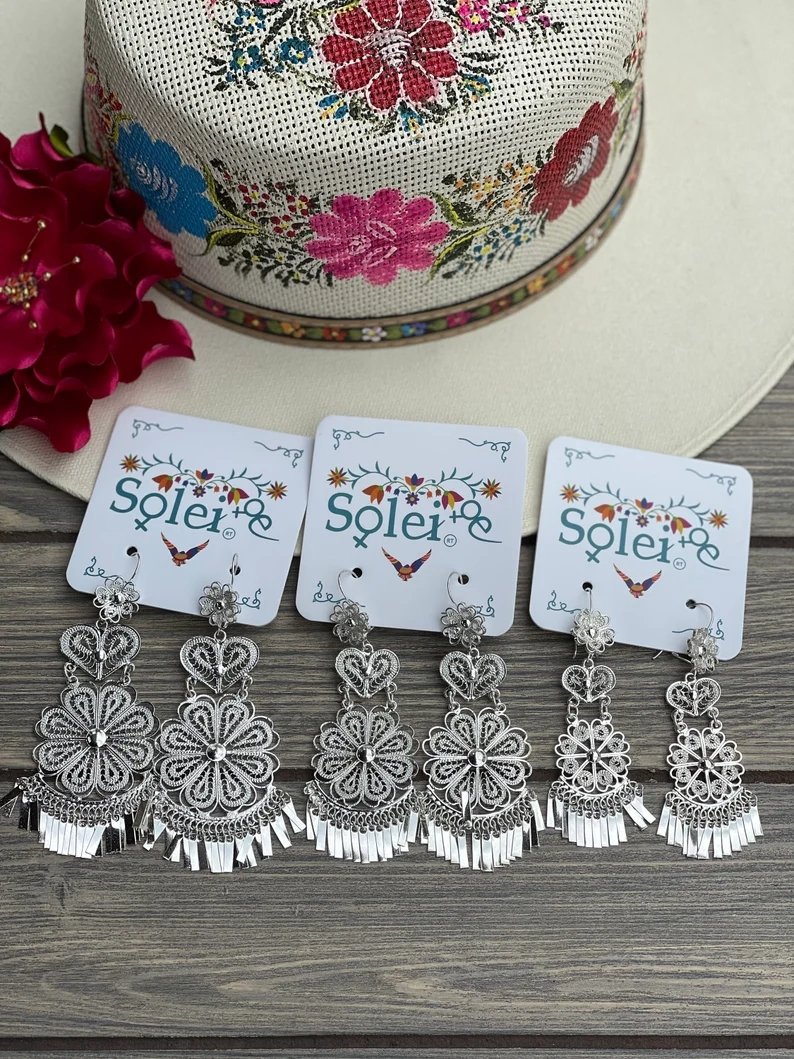 Mexican Flower Filigree Earrings. Filigrana Margarita Corazon. - Solei Store