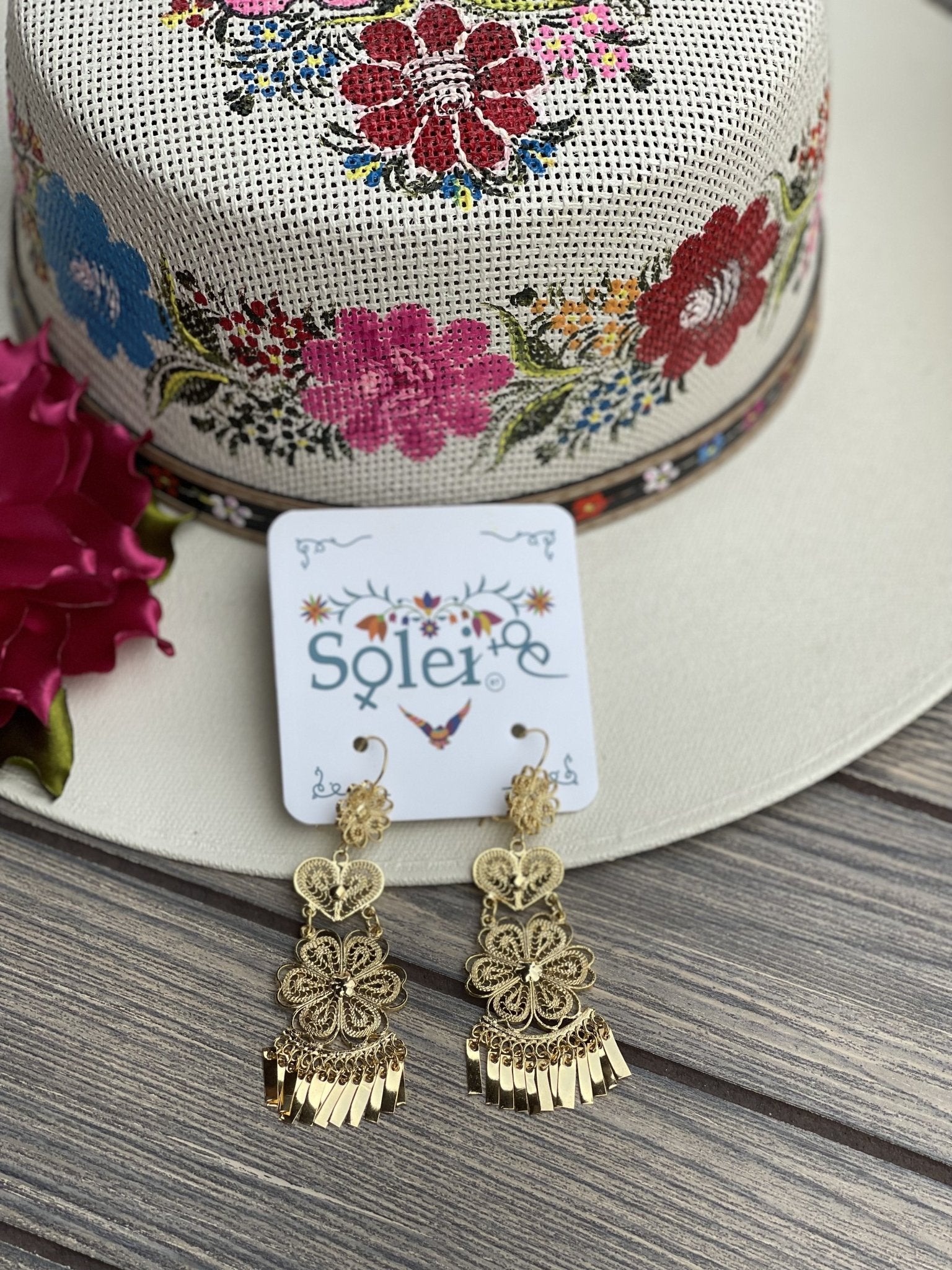 Mexican Flower Filigree Earrings. Filigrana Margarita Corazon. - Solei Store