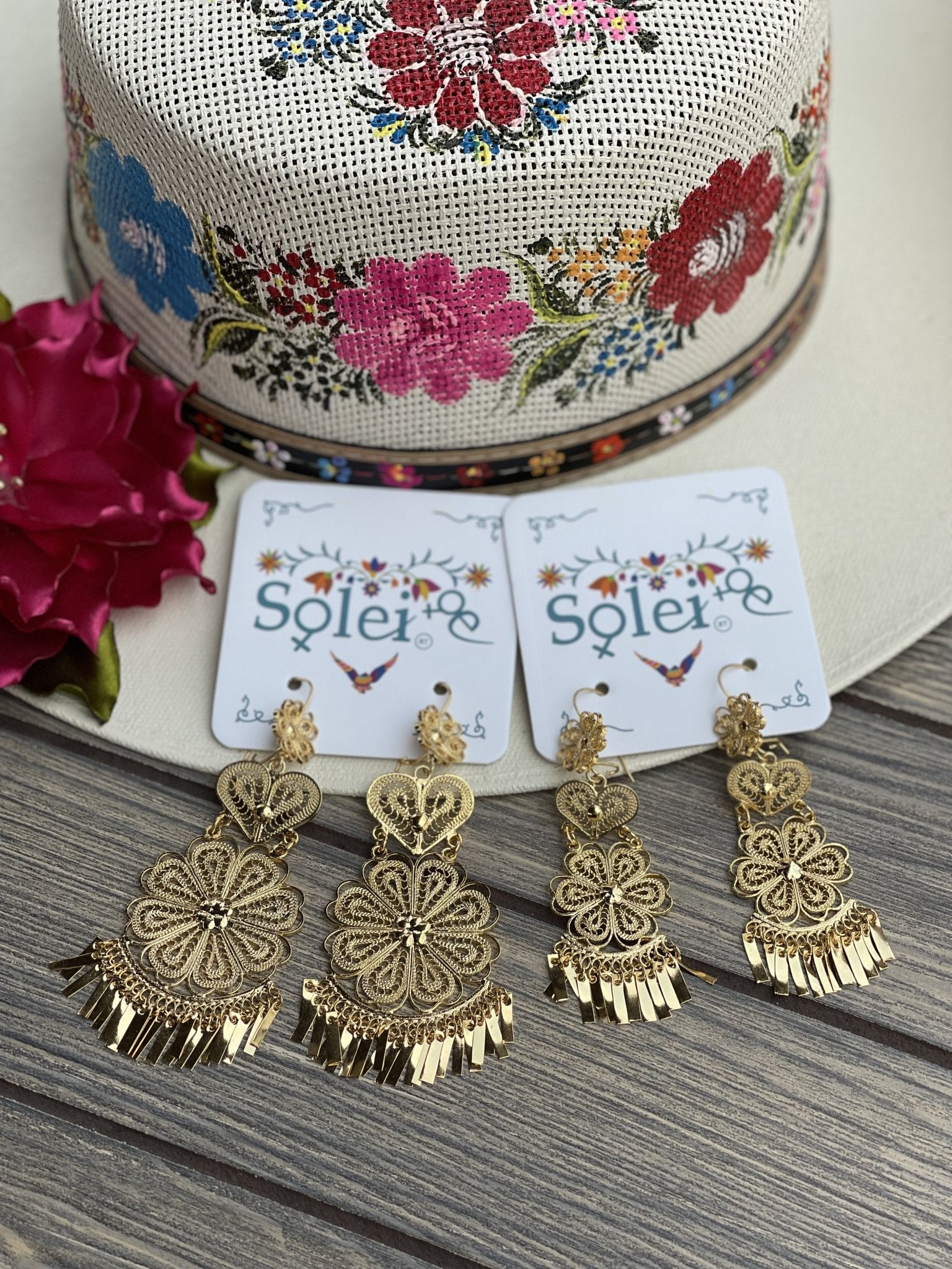 Mexican Flower Filigree Earrings. Filigrana Margarita Corazon. - Solei Store