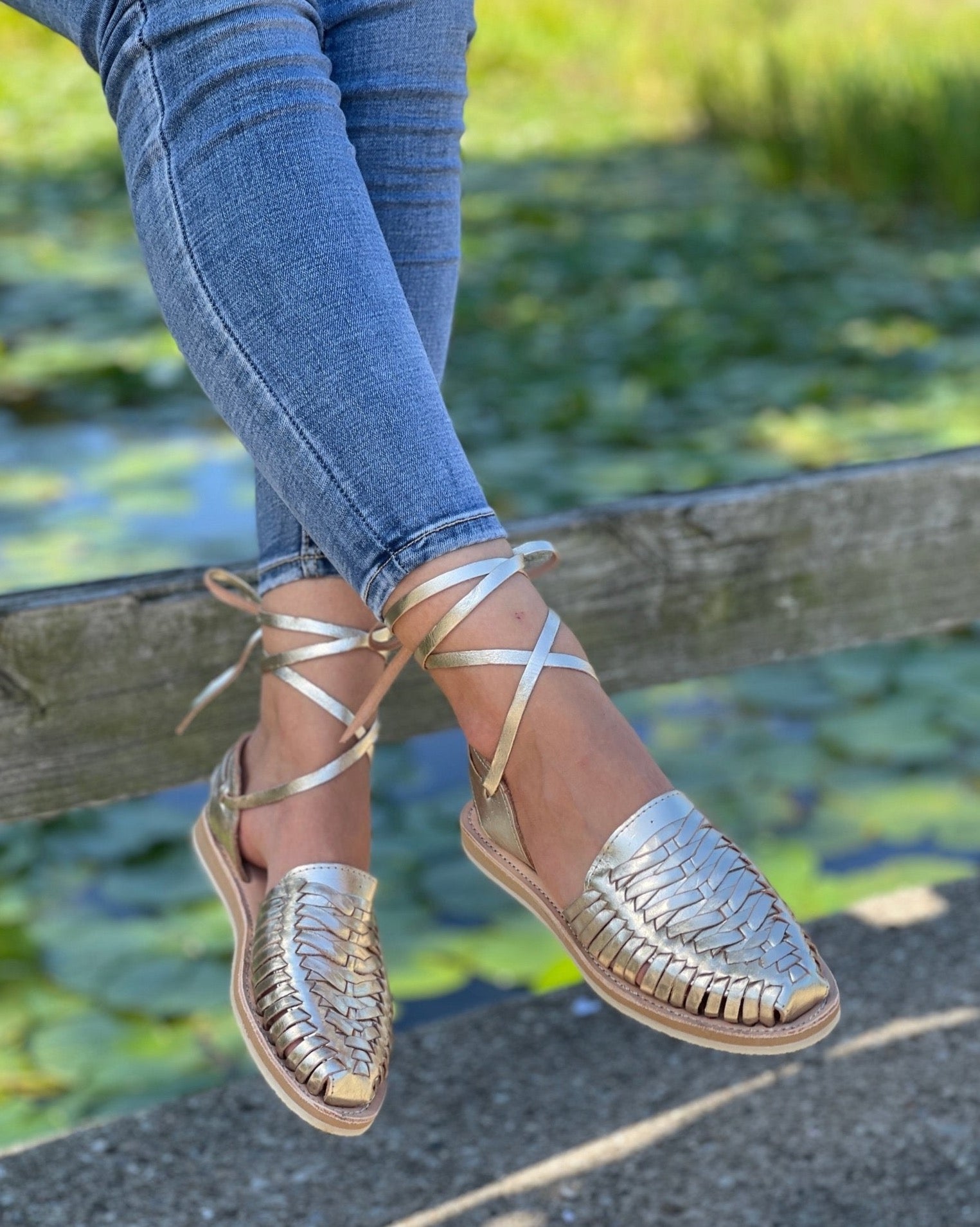 Mexican Golden Leather Flats. Lace Up Flats. Huarache Charissa Trenzado Dorado. - Solei Store