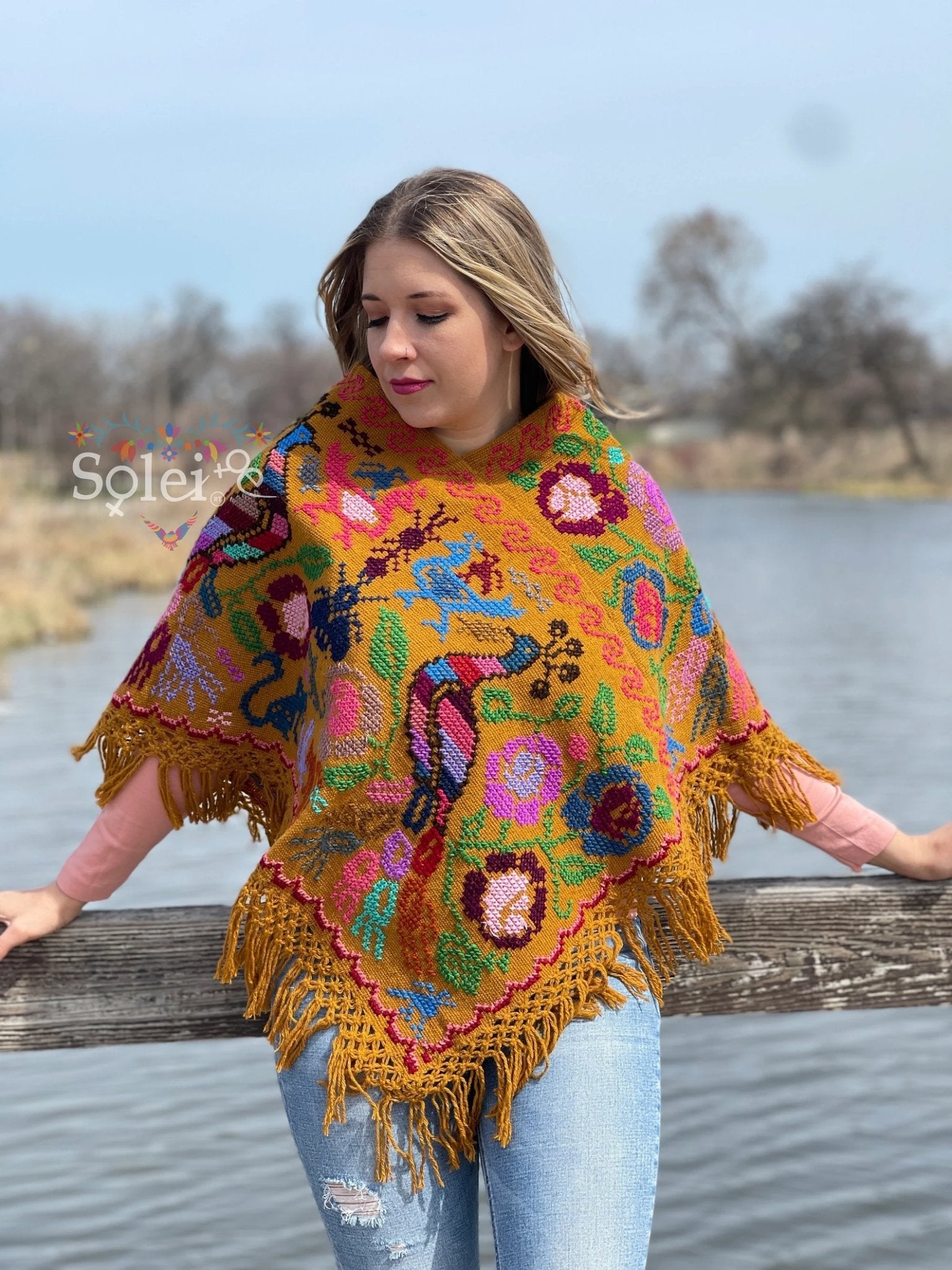 Mexican Hand Embroidered Poncho. Mañanita Pavos. - Solei Store