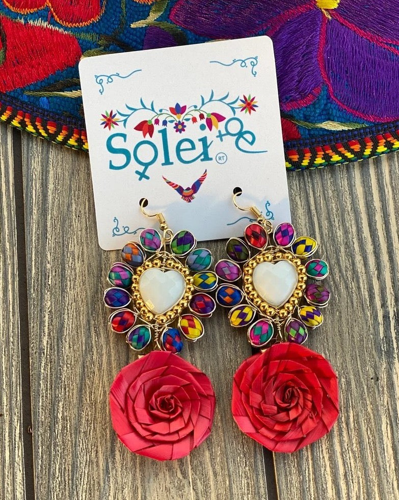 Mexican Heart Earrings. Artisanal Palm Leaf Earrings. Arete Corazon Palma - Solei Store