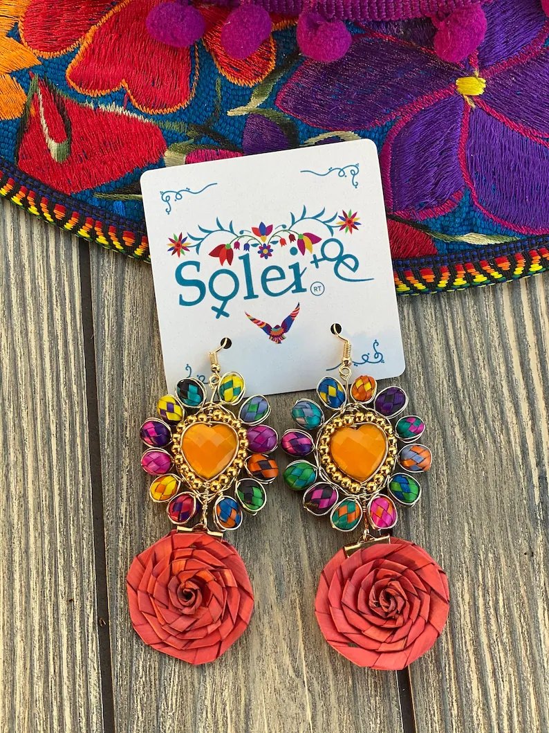 Mexican Heart Earrings. Artisanal Palm Leaf Earrings. Arete Corazon Palma - Solei Store