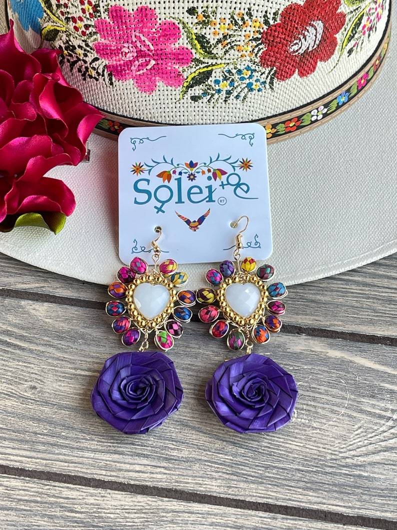Mexican Heart Earrings. Artisanal Palm Leaf Earrings. Arete Corazon Palma - Solei Store