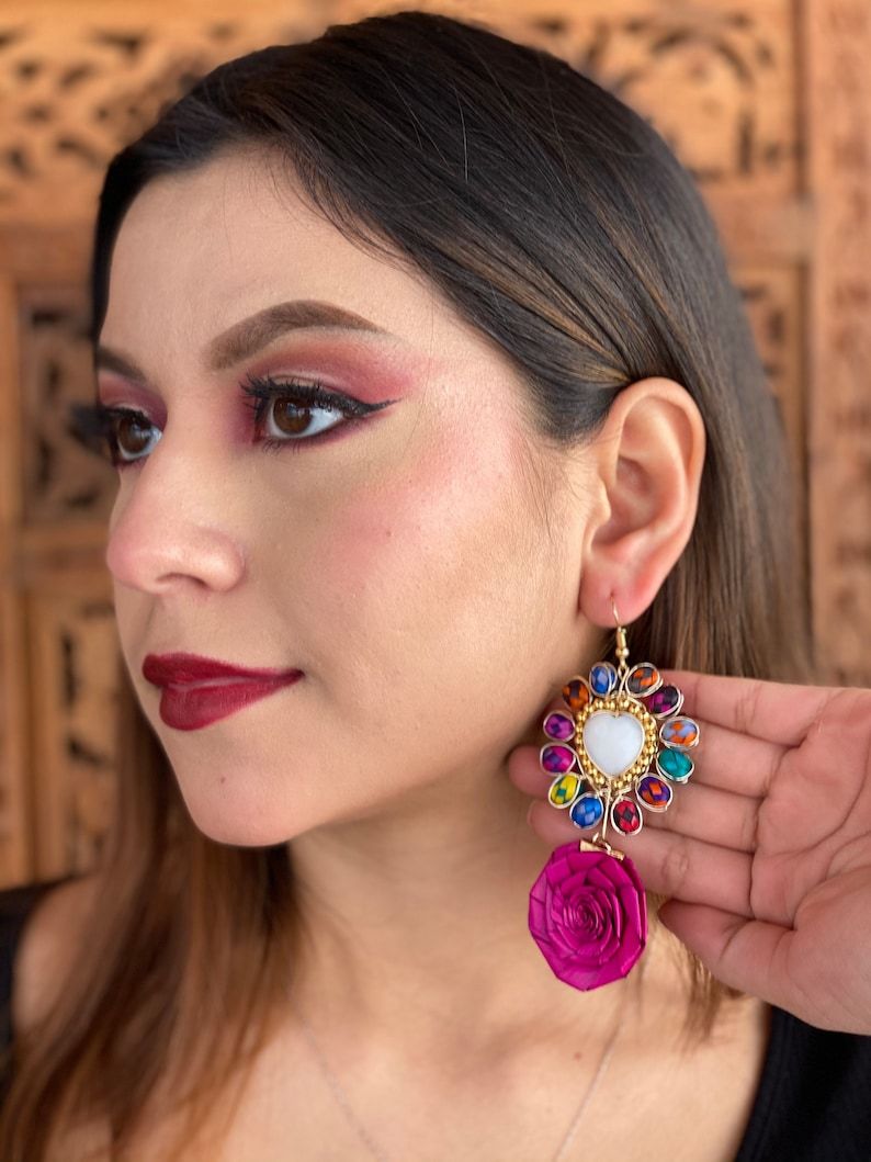 Mexican Heart Earrings. Artisanal Palm Leaf Earrings. Arete Corazon Palma - Solei Store