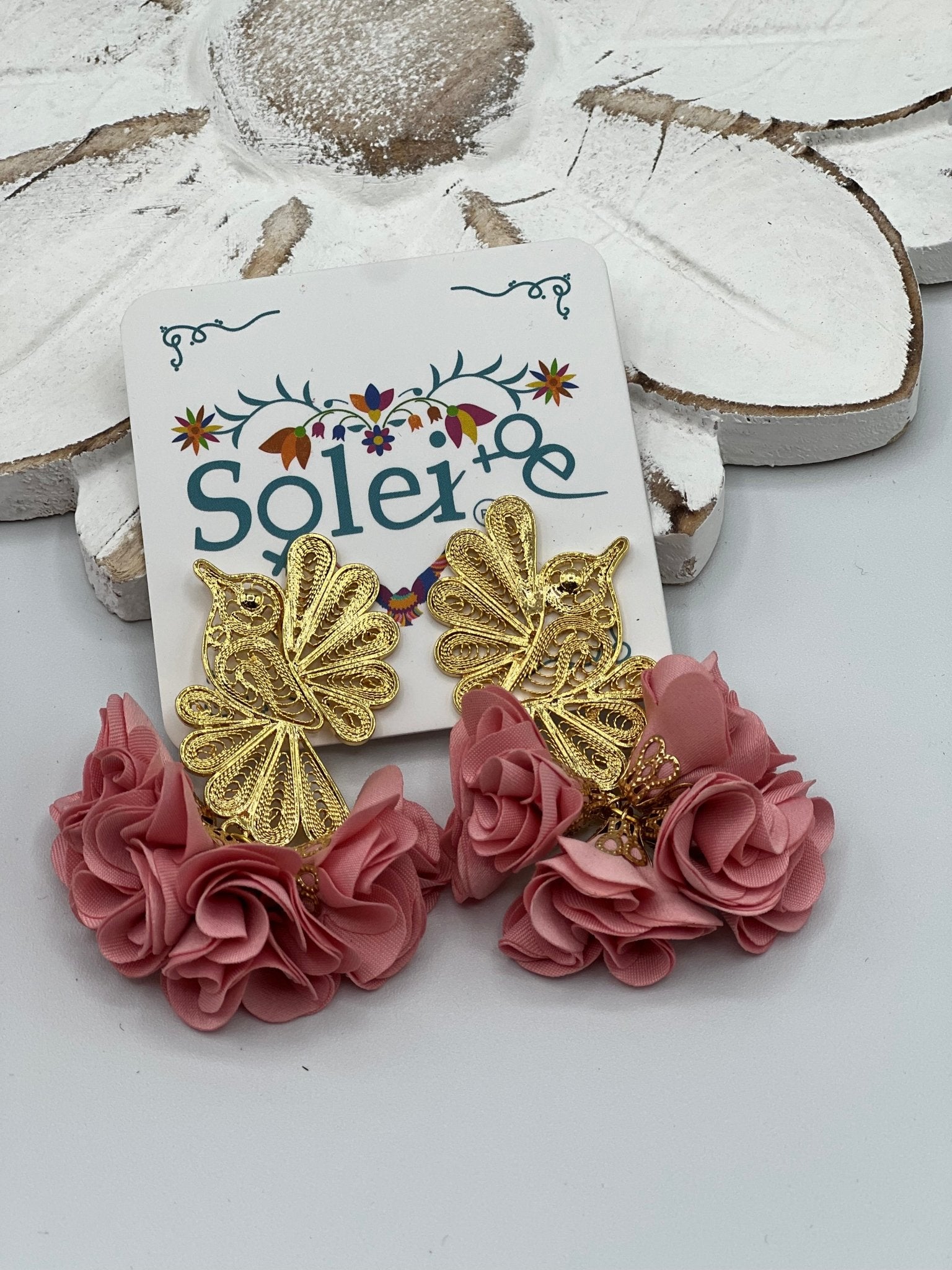 Mexican Hummingbird Filigree Earrings. Filigree Colibri Floral Earrings. - Solei Store