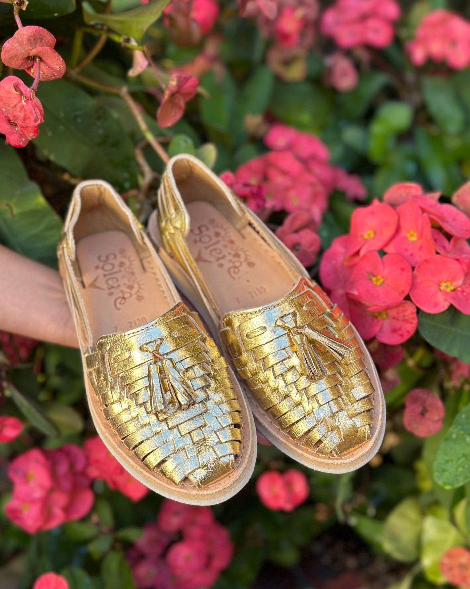 Mexican Leather Ethnic Huaraches. Huarache Dalia Dorado - Solei Store
