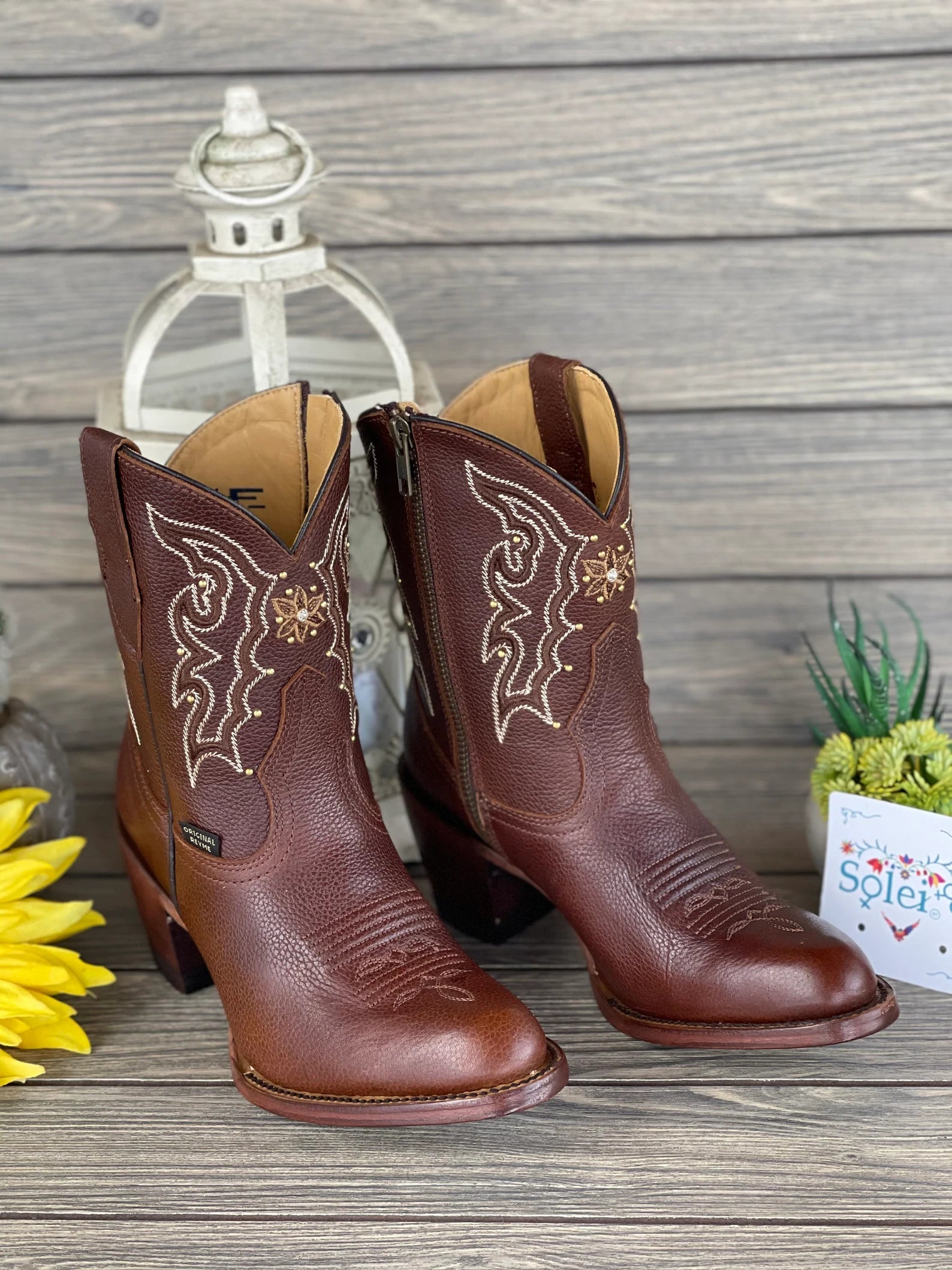 Mexican Leather Floral Embroidered Boots. Karina Boots. - Solei Store