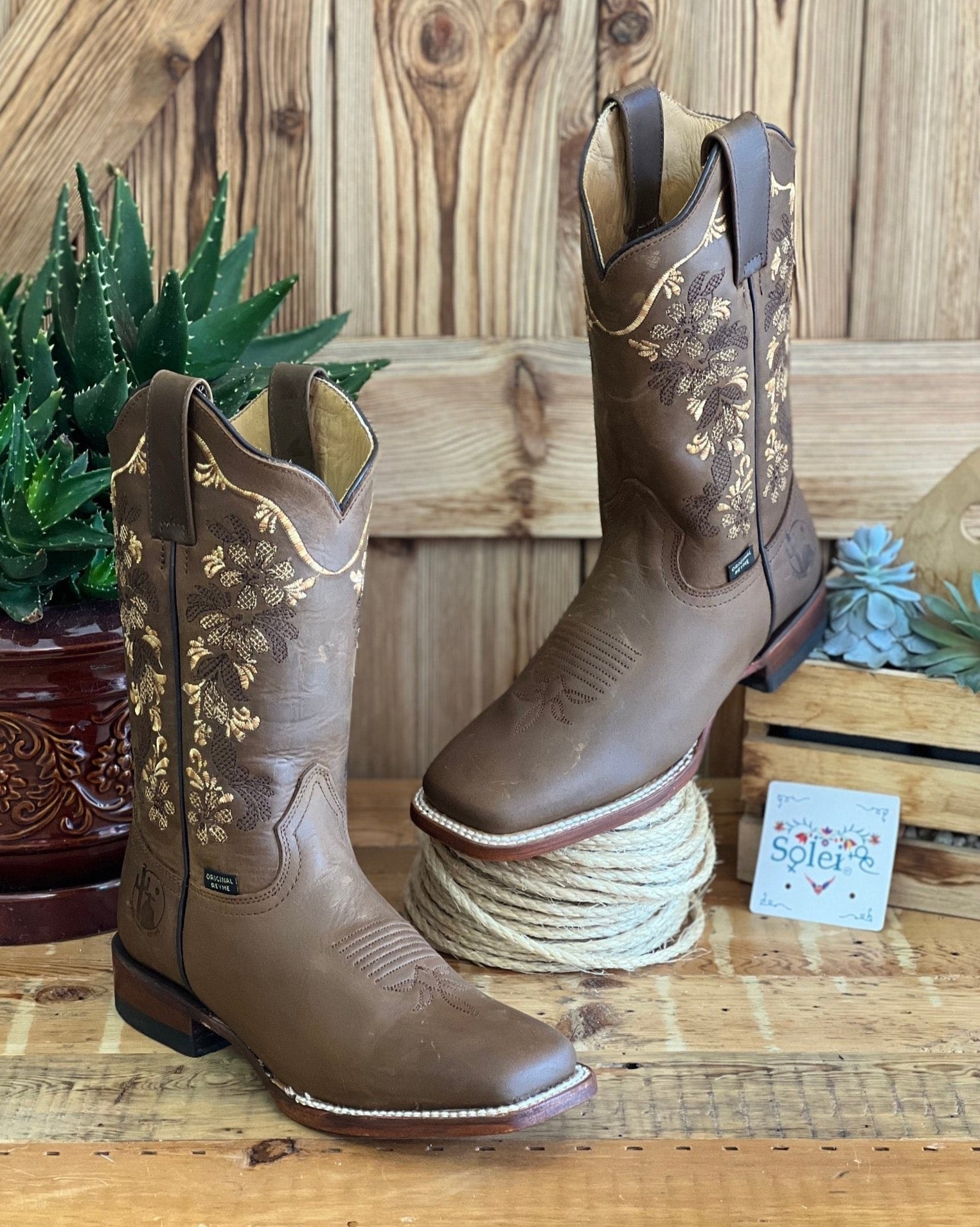 Mexican Leather Floral Embroidered Boots. Valentina Boots. - Solei Store