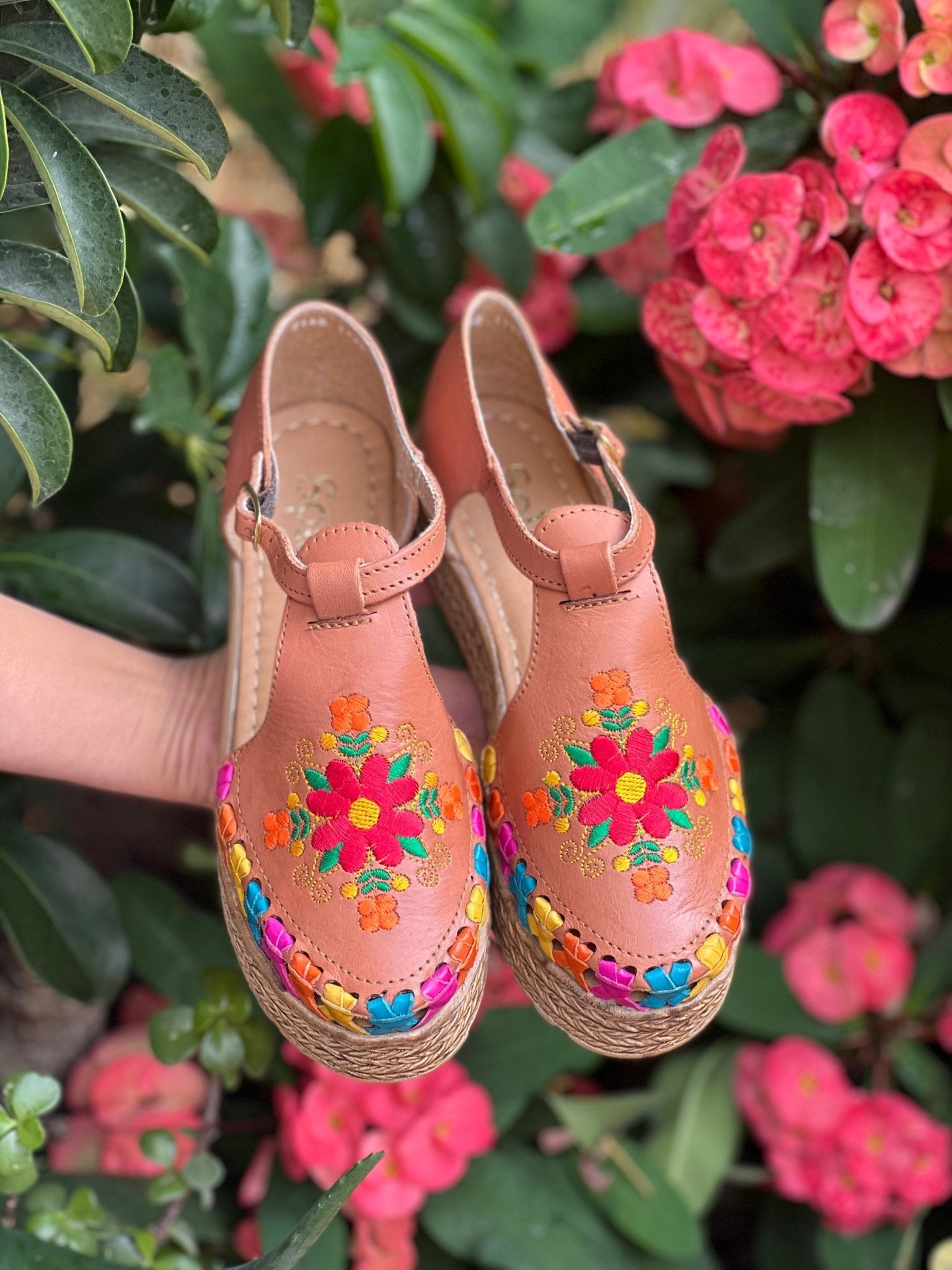 Mexican Leather Floral Platform Sandals. Huarache Areli. - Solei Store