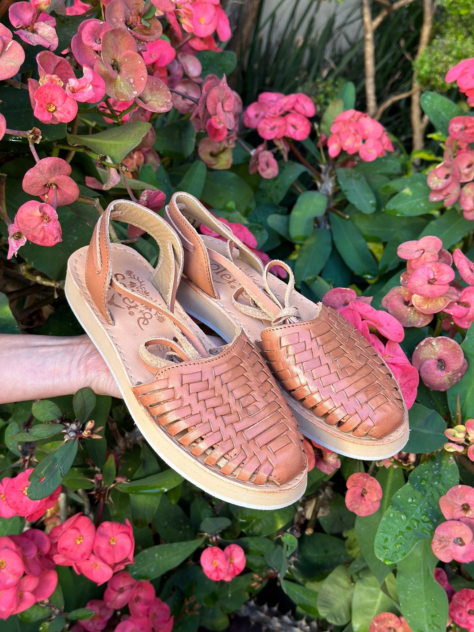 Mexican Leather Huaraches with Strap. Huarache Brenda - Solei Store