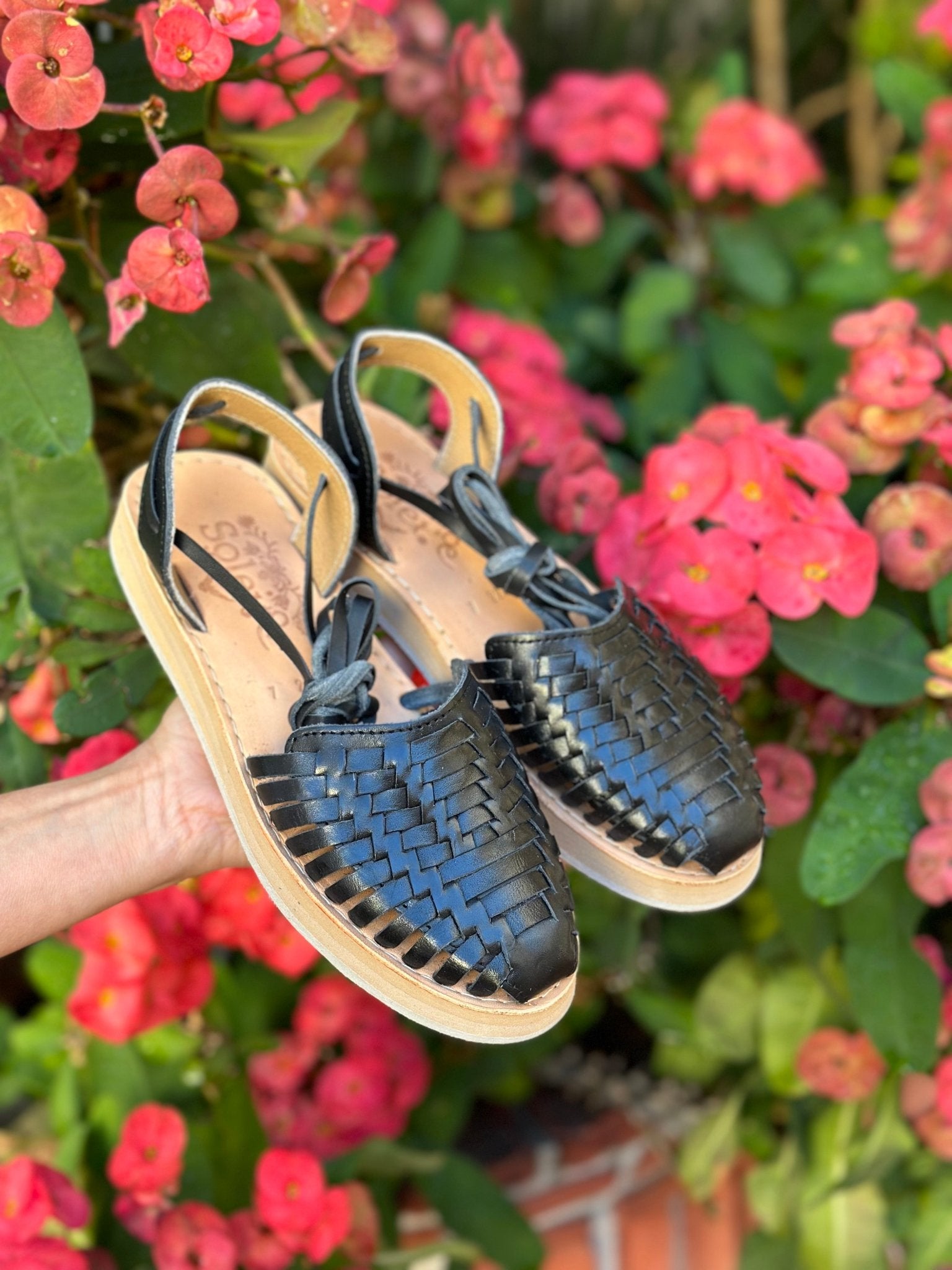 Mexican Leather Huaraches with Strap. Huarache Brenda - Solei Store