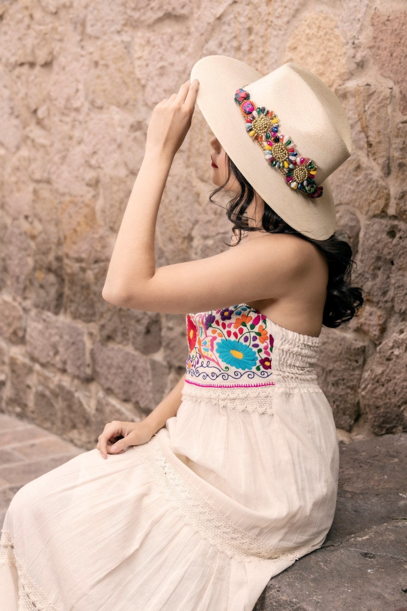 Mexican Palm Hat with Beaded Design. Sombrero Ariadna. - Solei Store