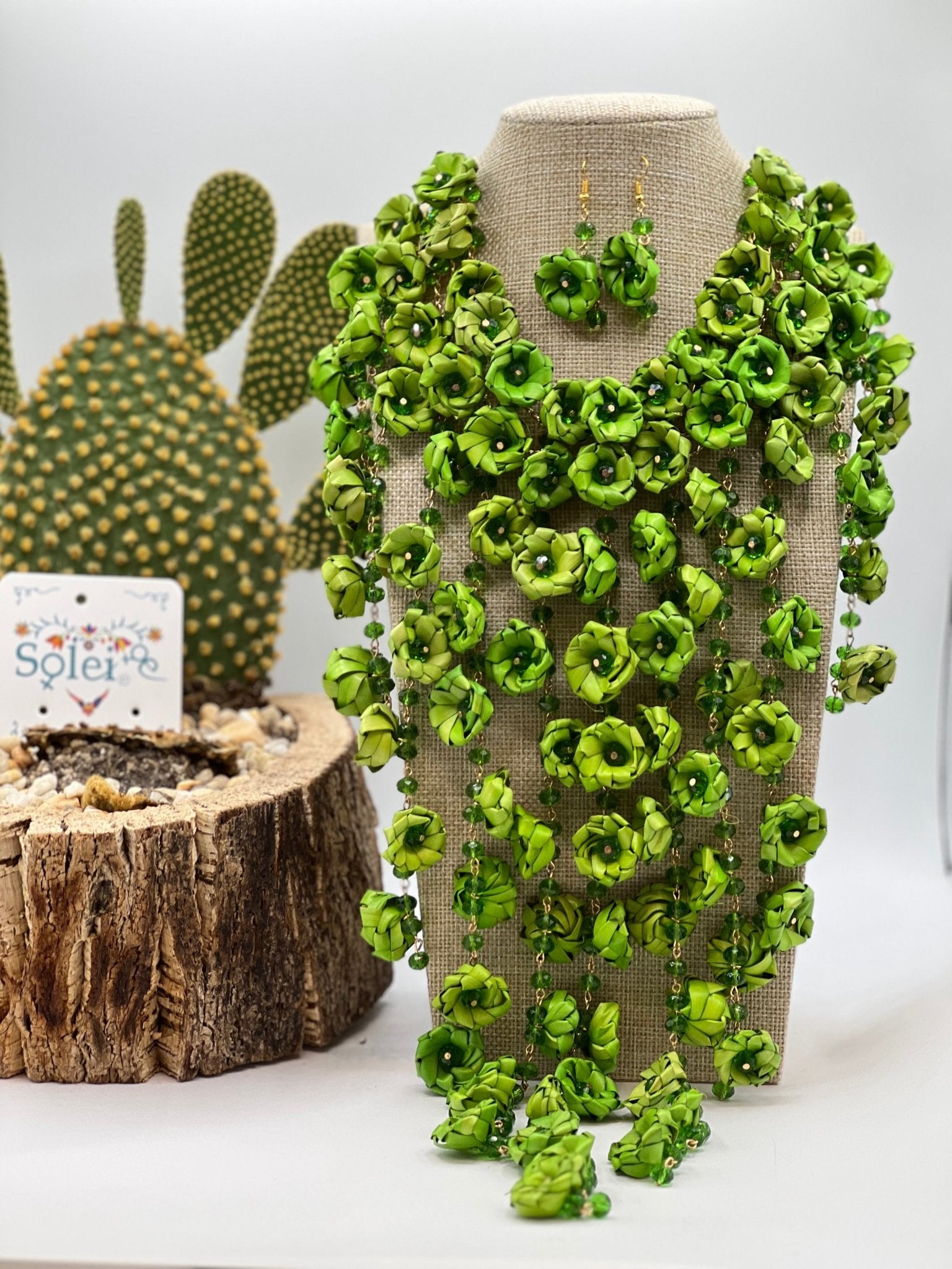 Mexican Palm Leaf Flower Necklace & Earrings. Set Collar de Palma Largo - Solei Store