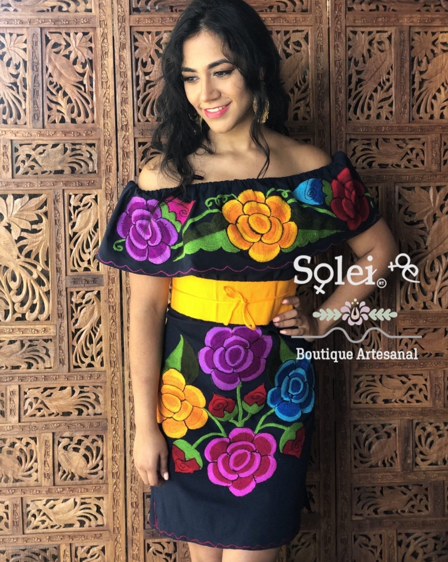 Mexican Peasant style dress. Off the shoulder dress with floral embroidery. - Solei Store
