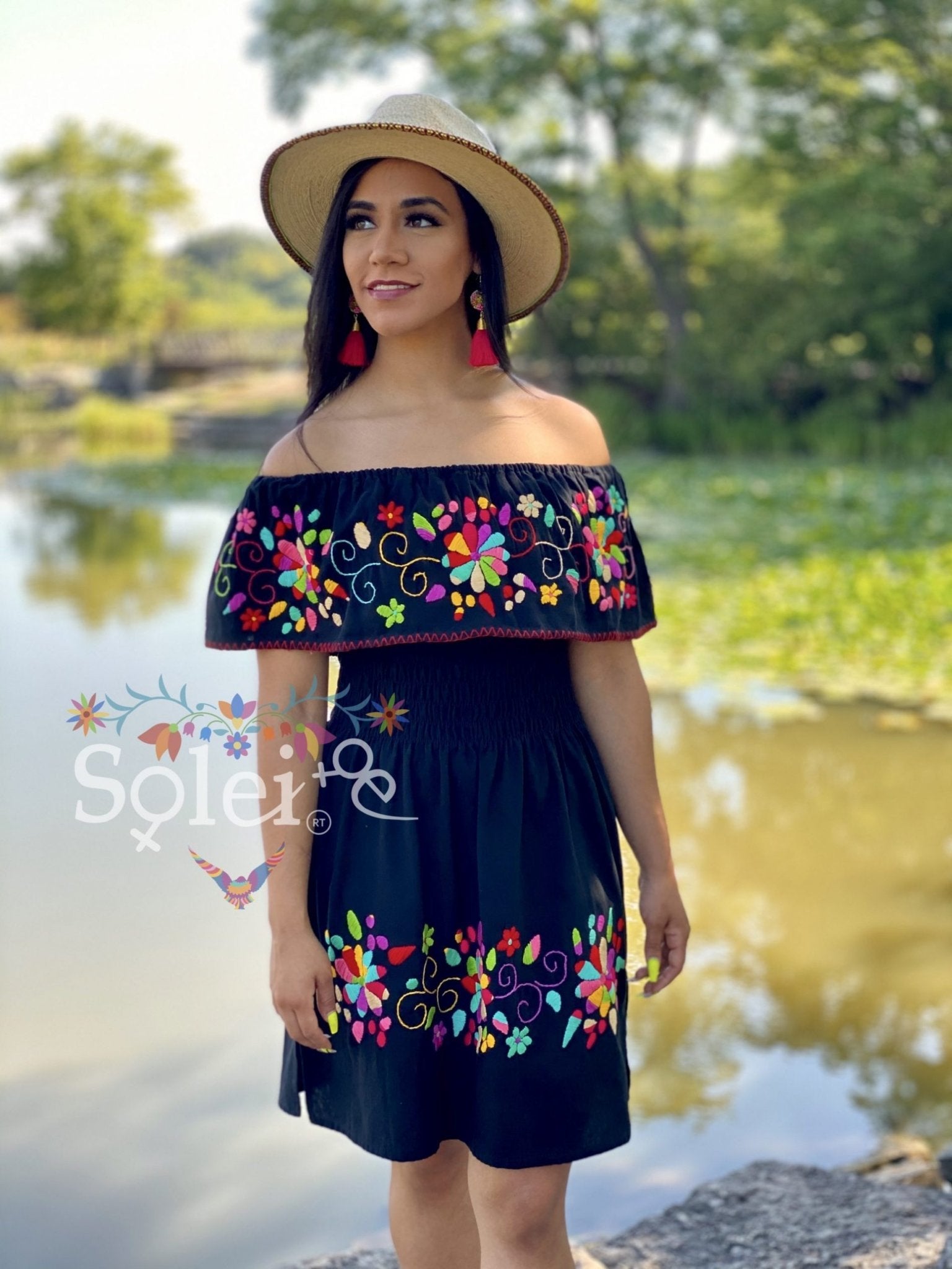 Mexican Peasant style dress. Off the shoulder dress with floral embroidery. Hand embroidered dress. Belt included - Solei Store