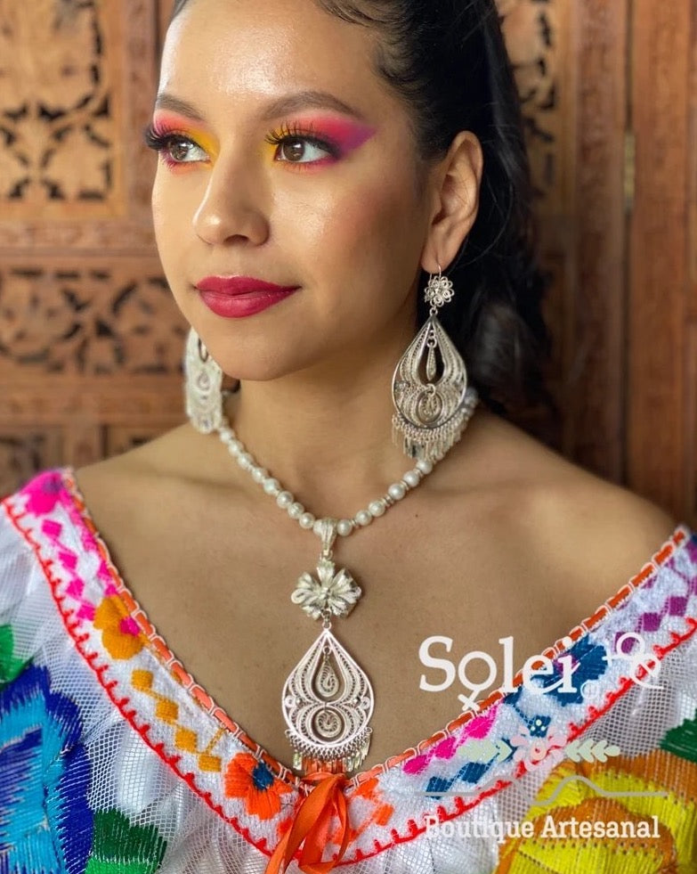 Mexican Silver Filigree Choker and Earrings. Traditional Mexican Jewelry. Elegant Choker Necklace. Pera Gota Perla Blanca (Plata) - Solei Store