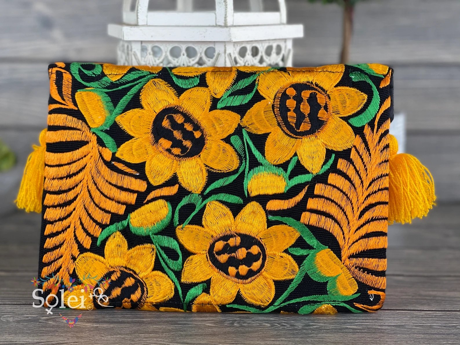 Mexican Sunflower Embroidered Purse. Bolsa Girasoles - Solei Store