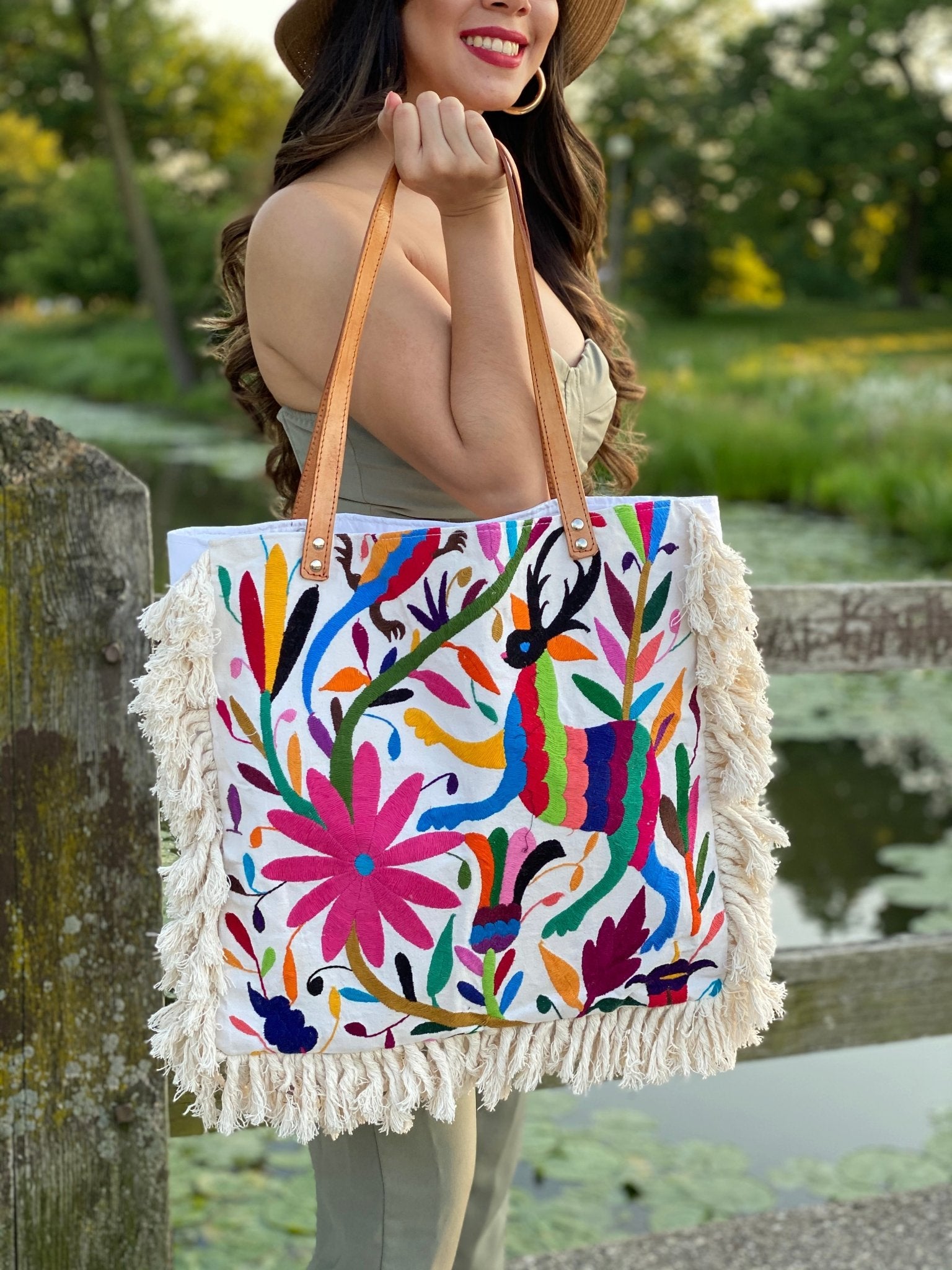 Mexican Tote Bag. Traditional Otomi Hand Embroidered Bag. Otomi Tote. - Solei Store