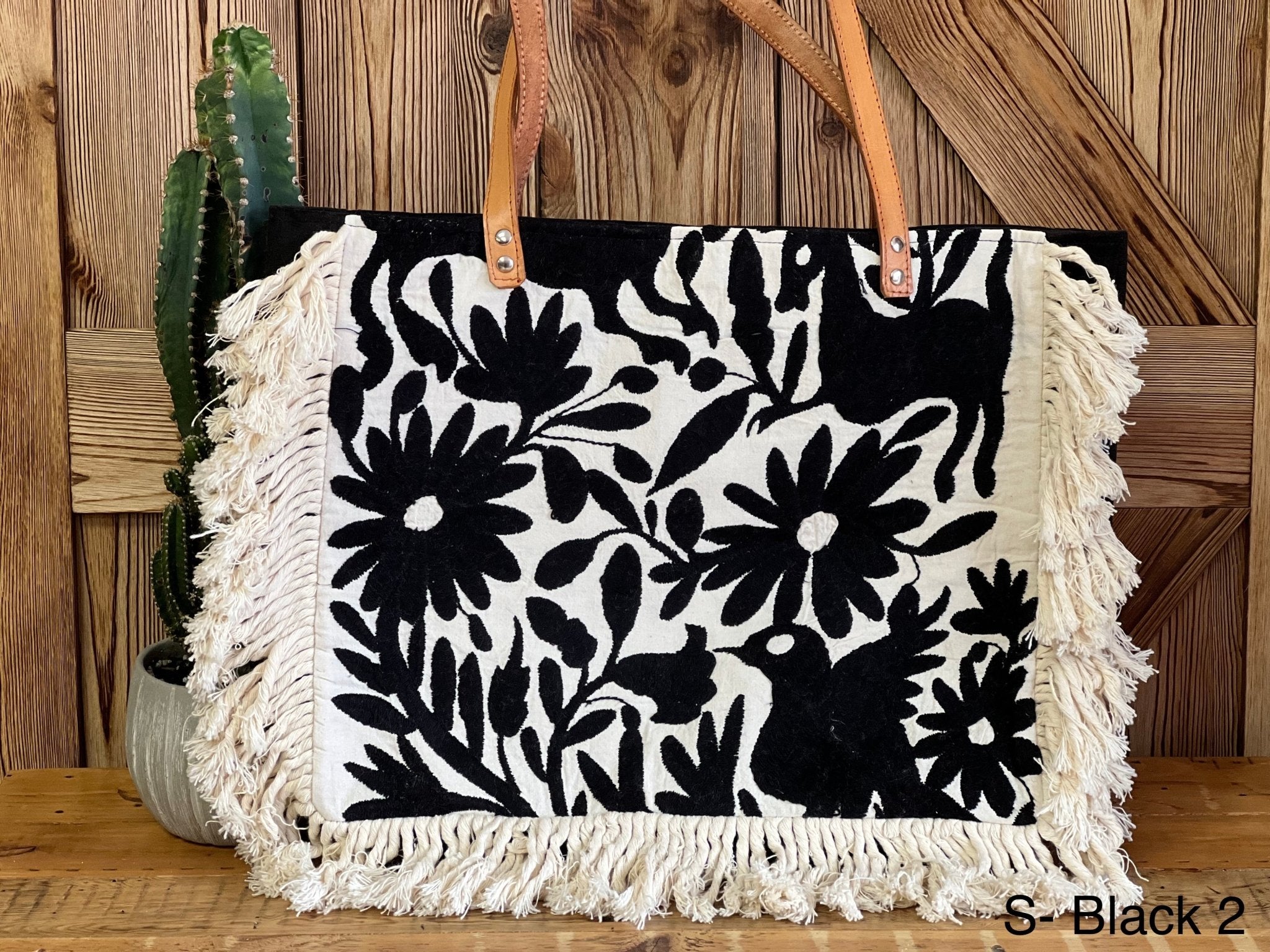 Mexican Tote Bag. Traditional Otomi Hand Embroidered Bag. Otomi Tote. - Solei Store
