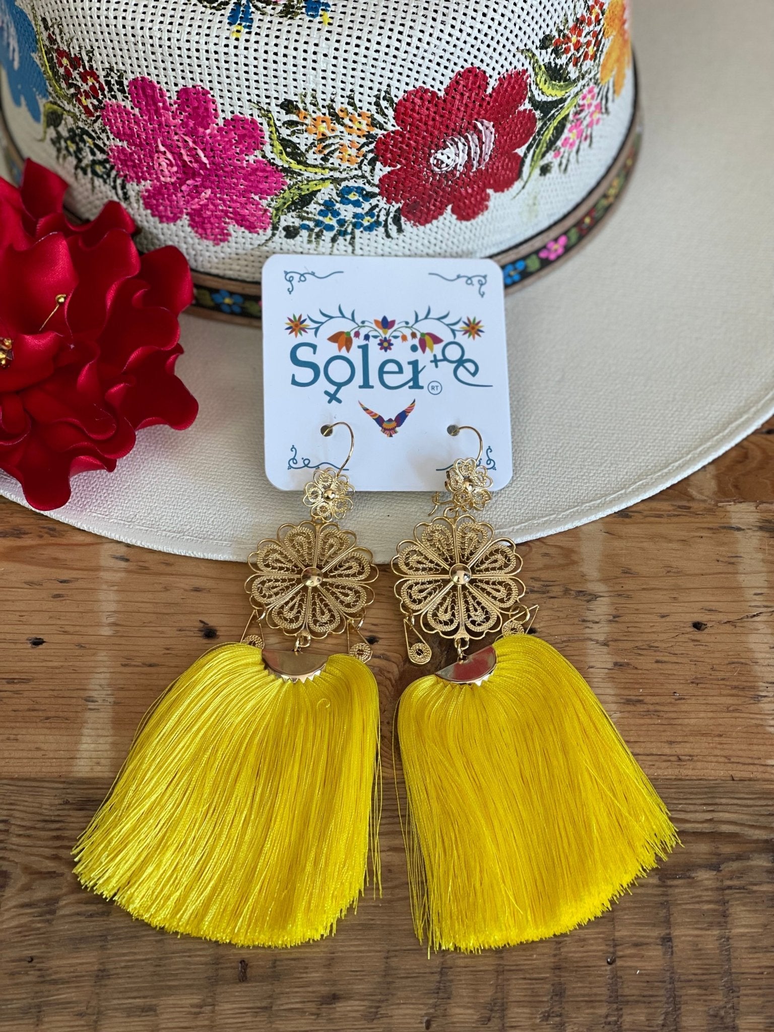 Traditional Filigree Tassel Drop Earrings. Aretes Flor Cascada. - Solei Store