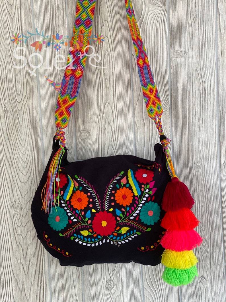 Traditional Mexican Embroidered Bag with PomPom Tassel. Morral Tehuacan with PomPom Tassel - Solei Store