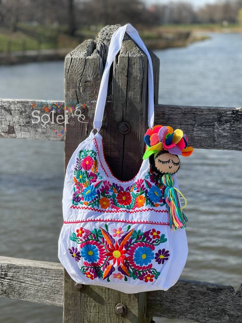 Traditional Mexican Floral Embroidered Bag. Morral Solei with Frida Tassel - Solei Store