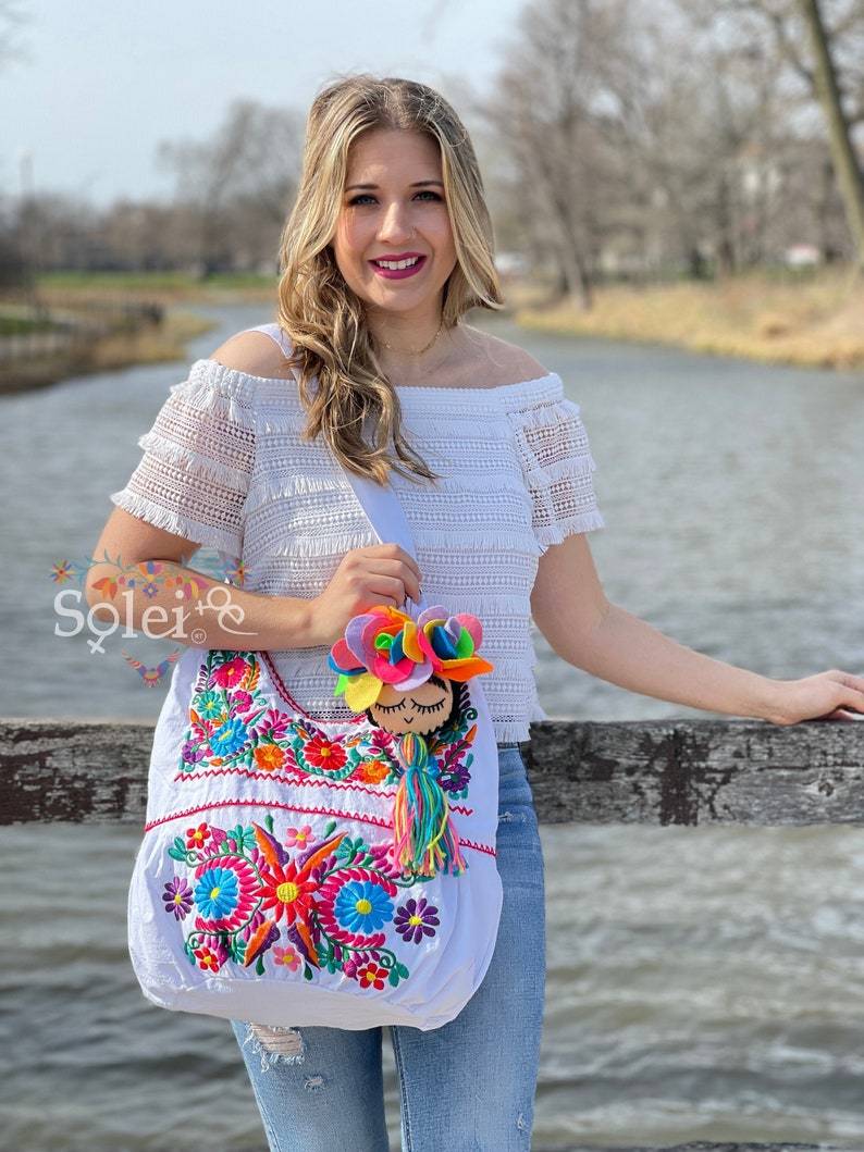 Traditional Mexican Floral Embroidered Bag. Morral Solei with Frida Tassel - Solei Store