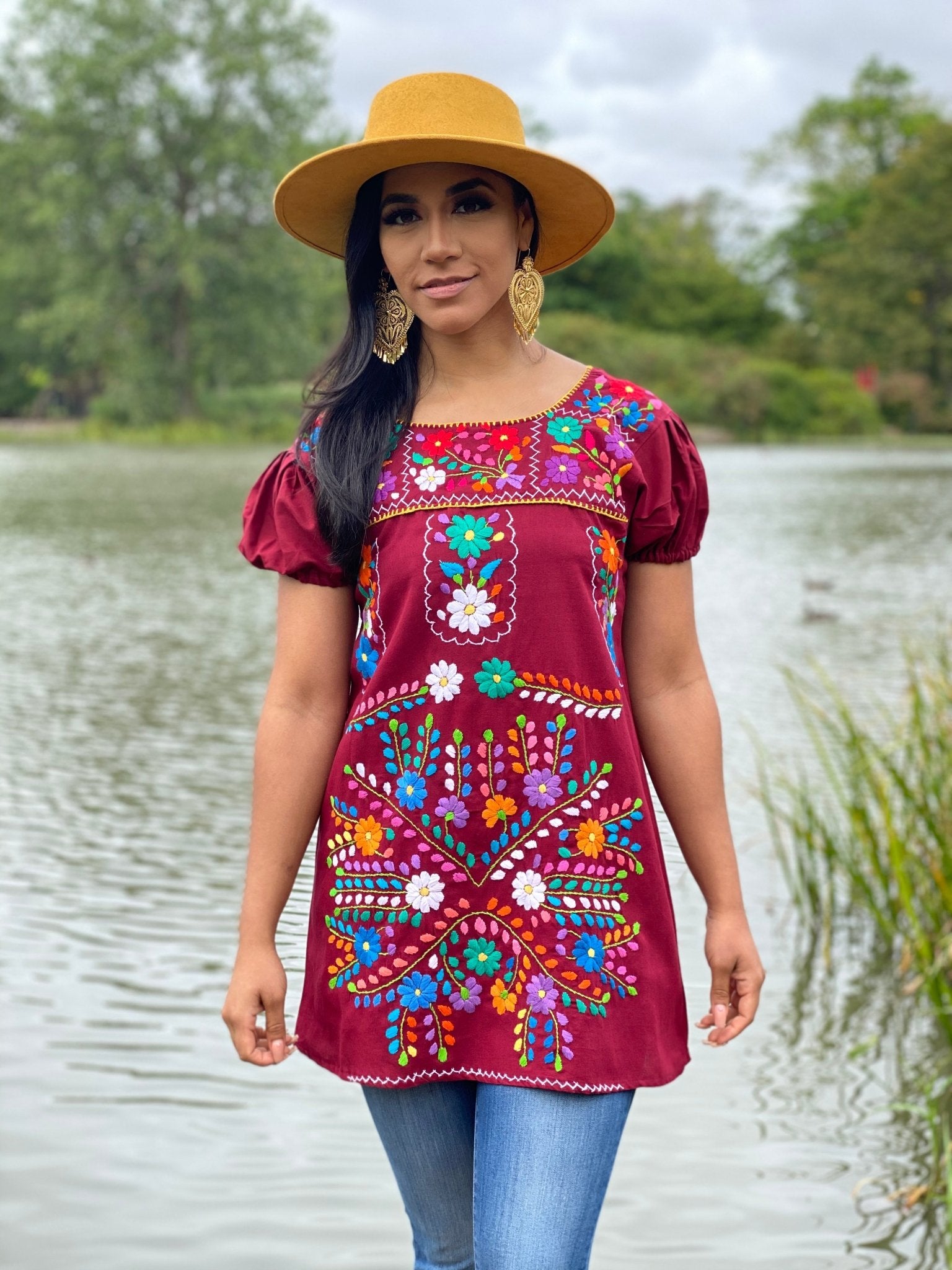 Traditional Mexican Floral Hand Embroidered Blouse. Bluson Cassandra. - Solei Store