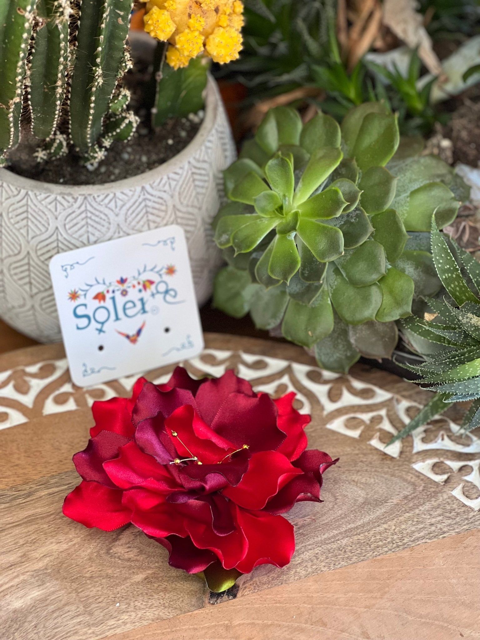Traditional Mexican Floral Headpiece. Flor Tehuana Bicolor. - Solei Store