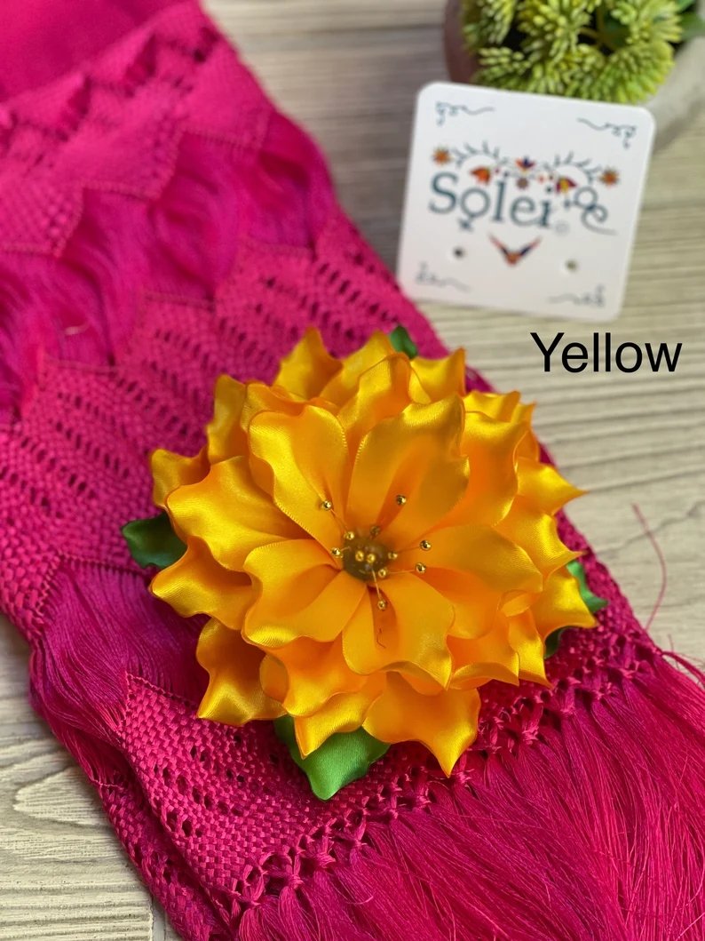 Traditional Mexican Flower Headpiece. Womens Flower Headpiece. Flor Tehuana - Solei Store