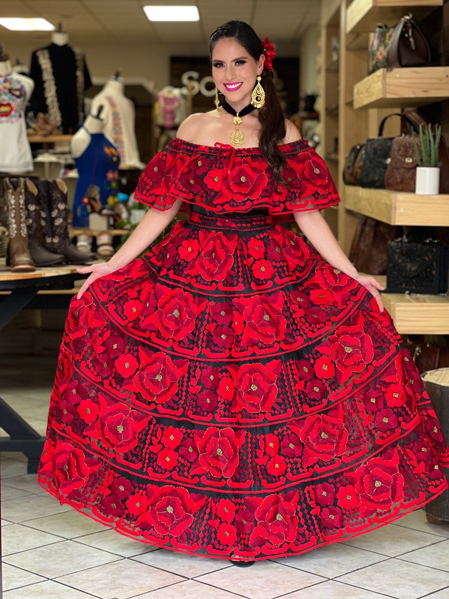 Traditional Mexican Folkloric Chiapaneco Ruedo Sencillo Dress in Black with Red Yarn Embroidery