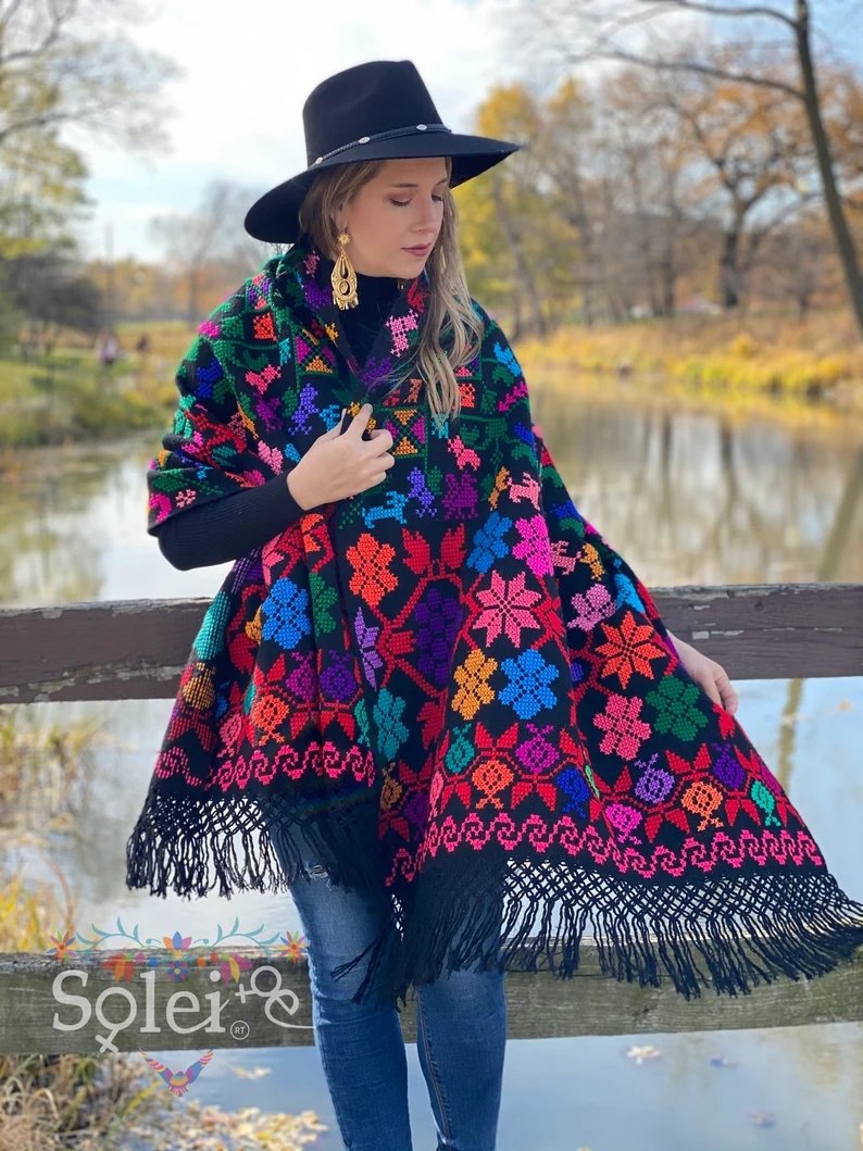 Traditional Mexican Hand Embroidered Shawl. Rebozo Esquinero - Solei Store