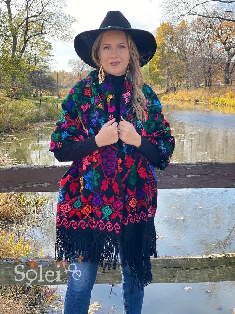 Traditional Mexican Hand Embroidered Shawl. Rebozo Esquinero - Solei Store