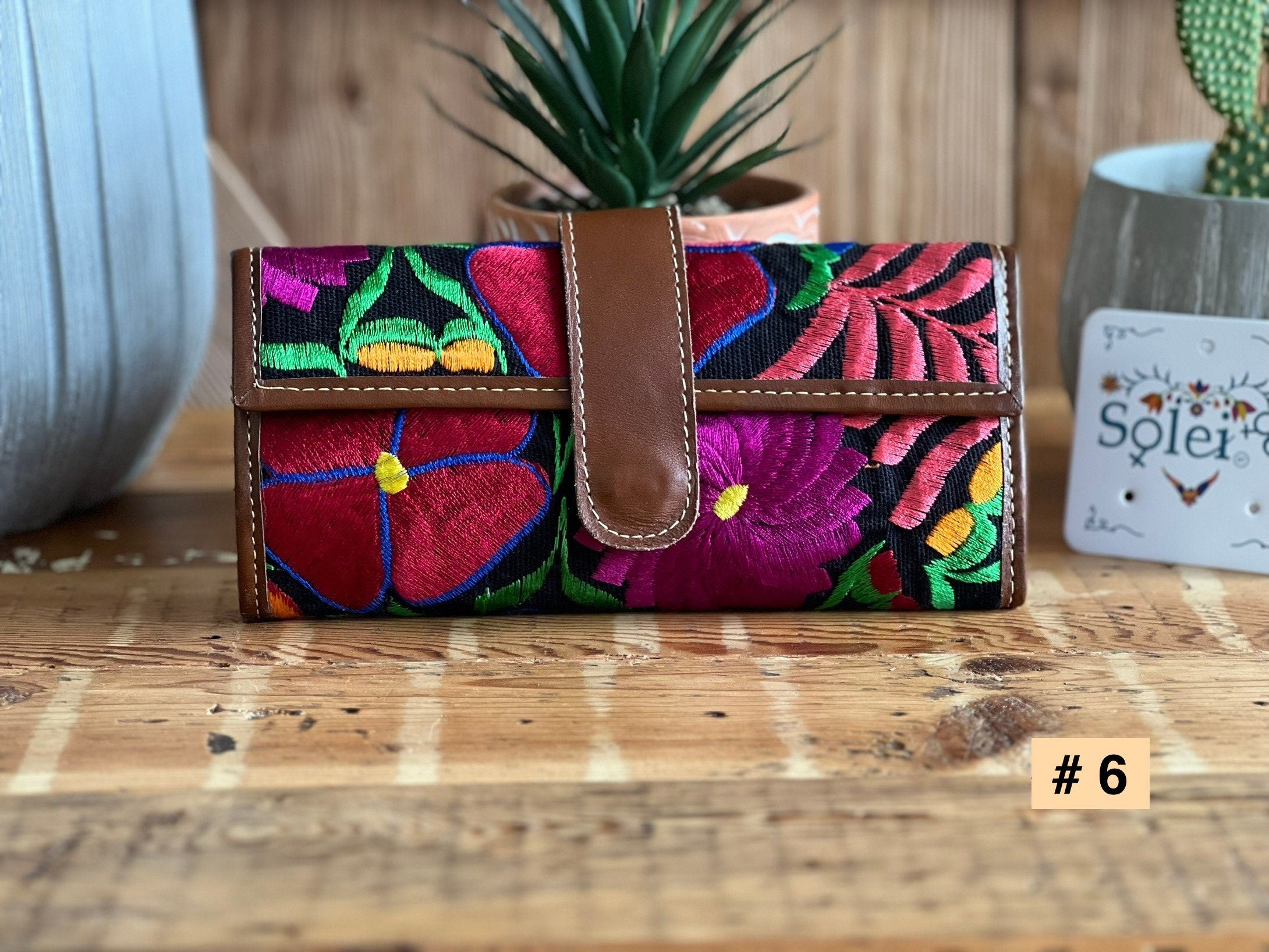Cartera Bordada