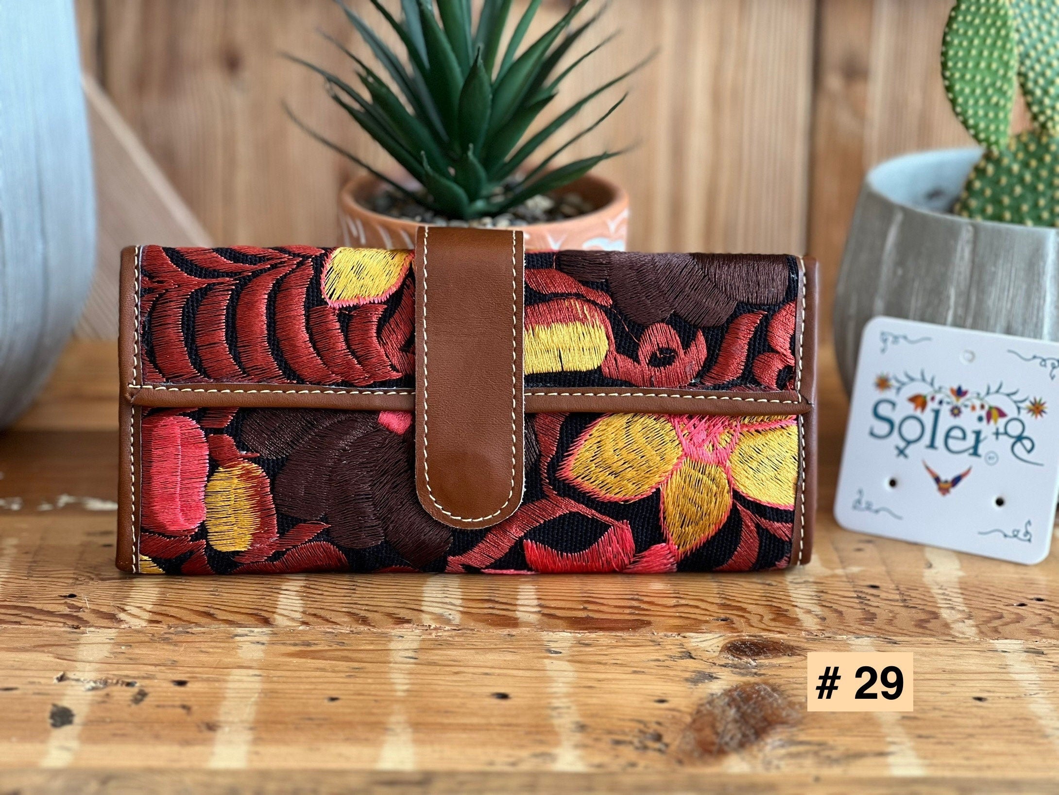 Cartera Bordada