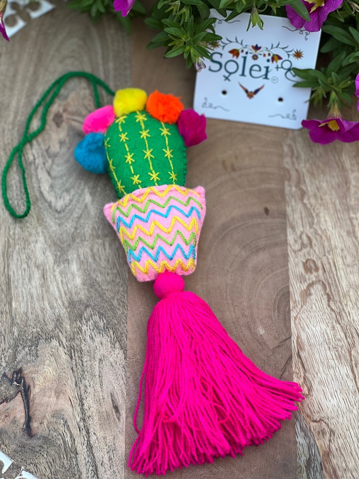 Pompon Cactus Keychain - Solei Store