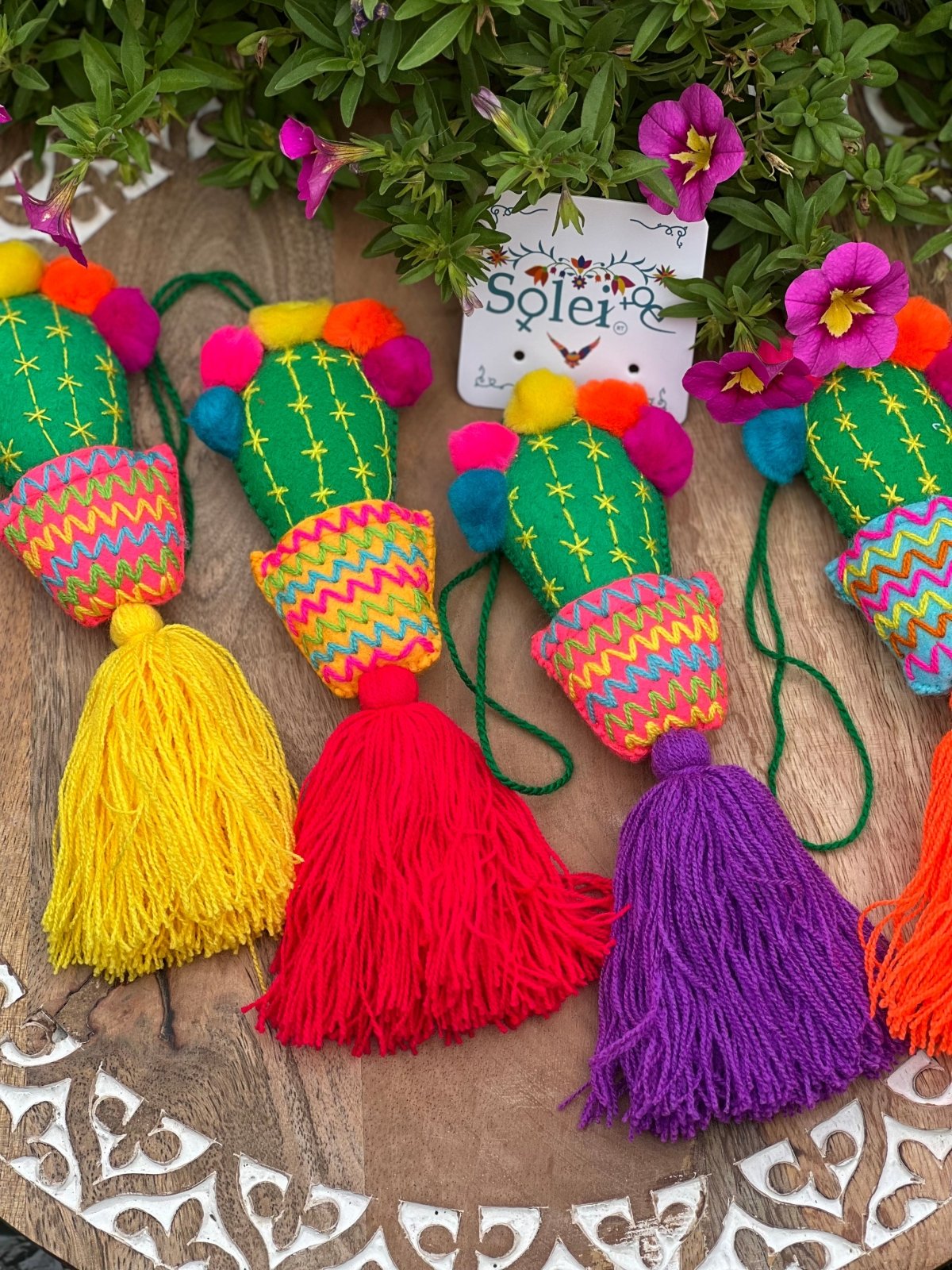 Pompon Cactus Keychain - Solei Store